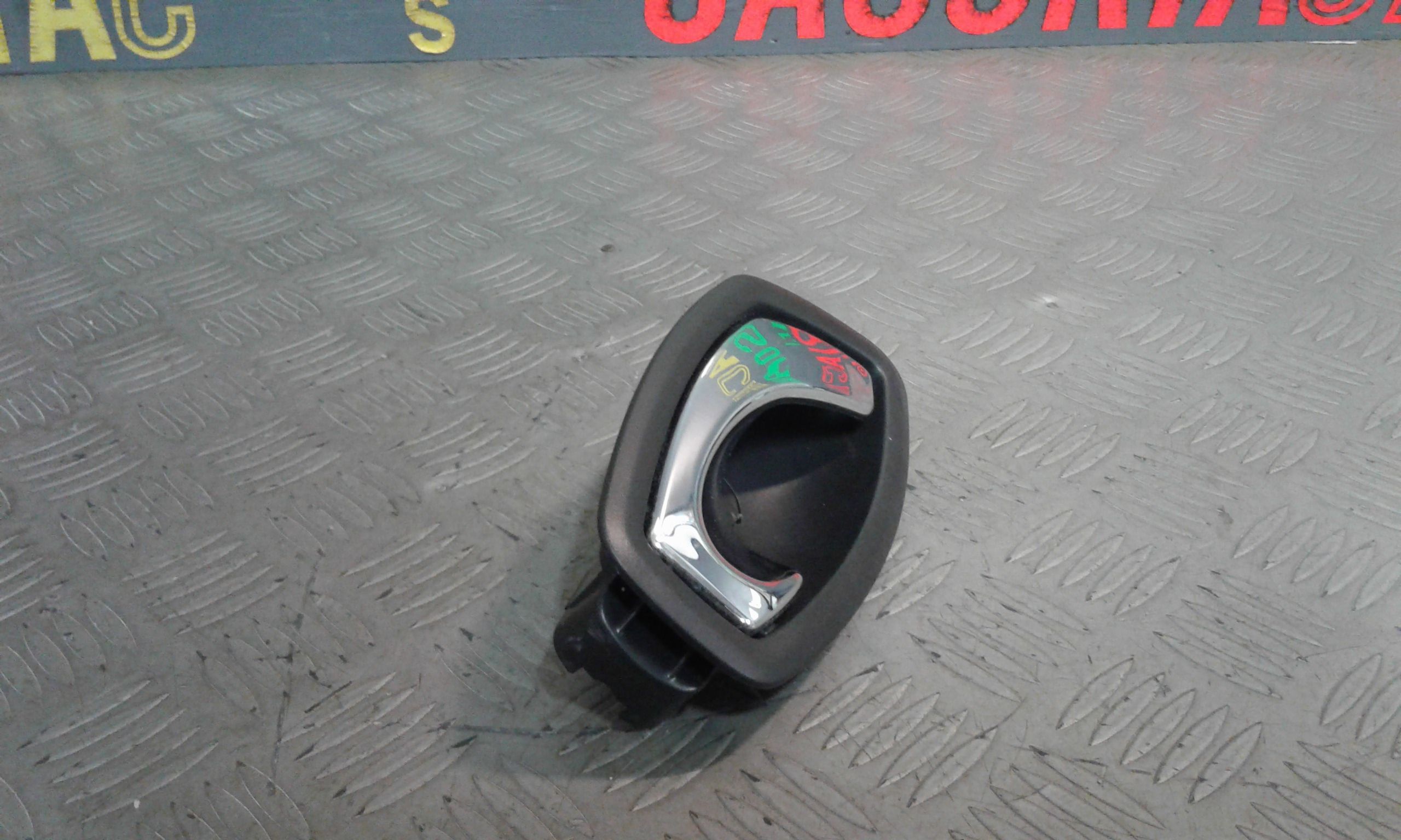 Maniglia interna Posteriore Destra RENAULT Captur Serie