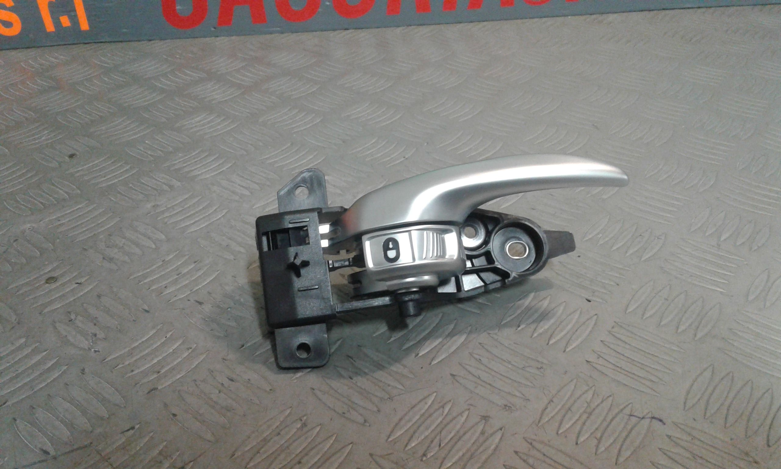 Maniglia interna Posteriore Destra JEEP Renegade Serie