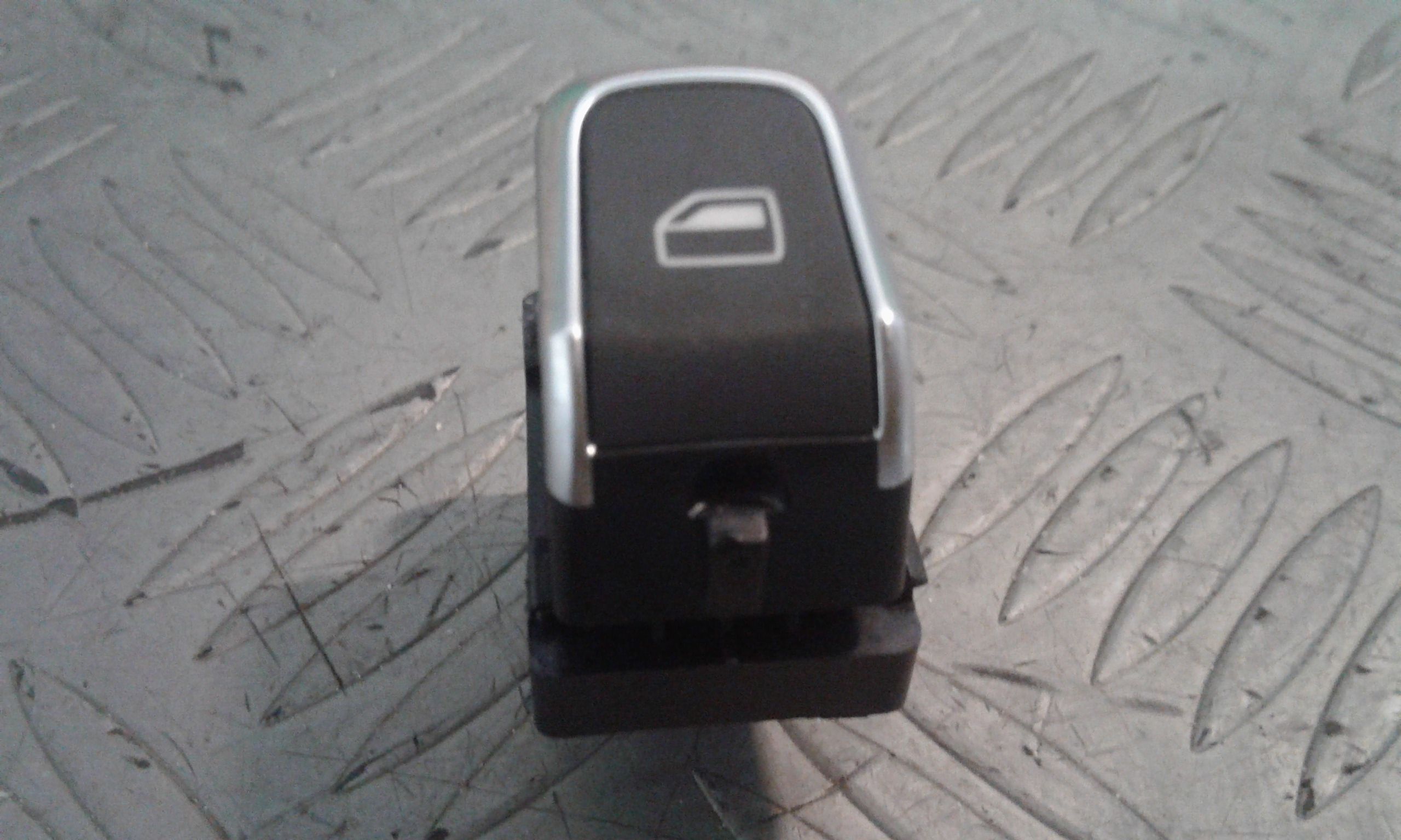 Pulsantiera Posteriore Destra AUDI A8 3 Serie