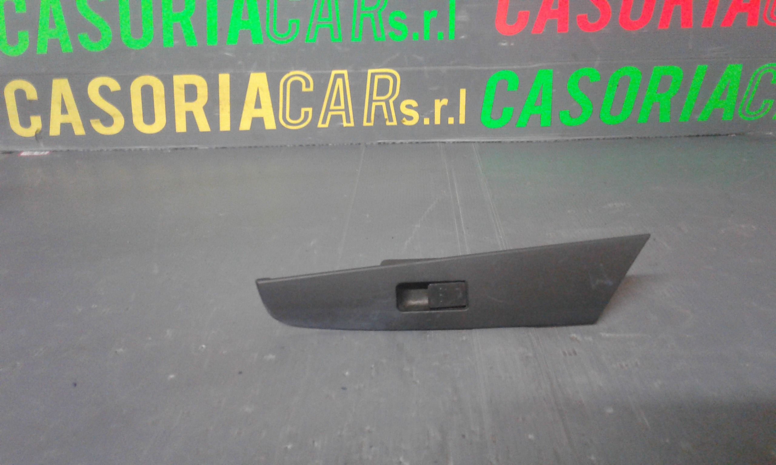 Pulsantiera Posteriore Destra MAZDA 3 Berlina 1 Serie