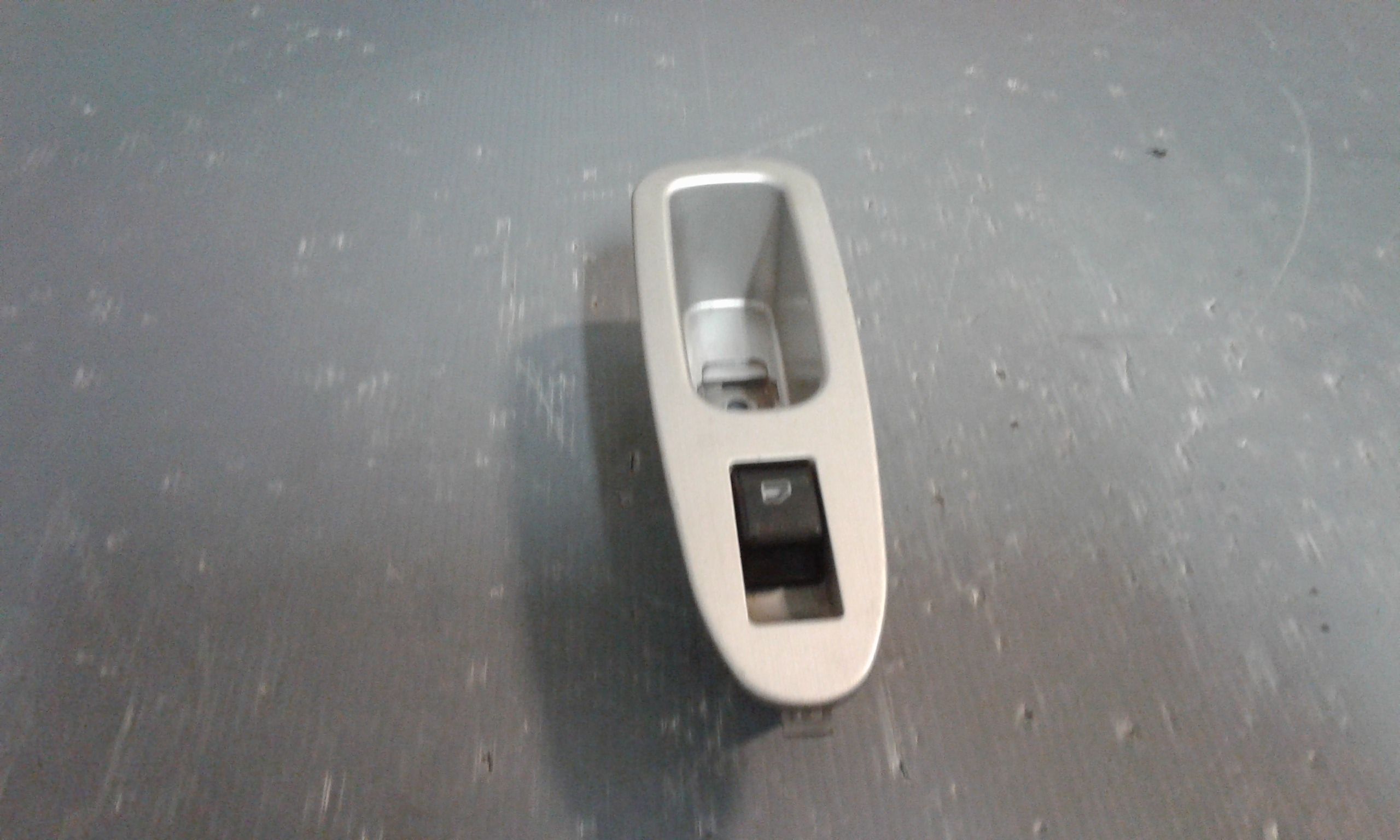 Pulsantiera Posteriore Destra DR 1 1 Serie