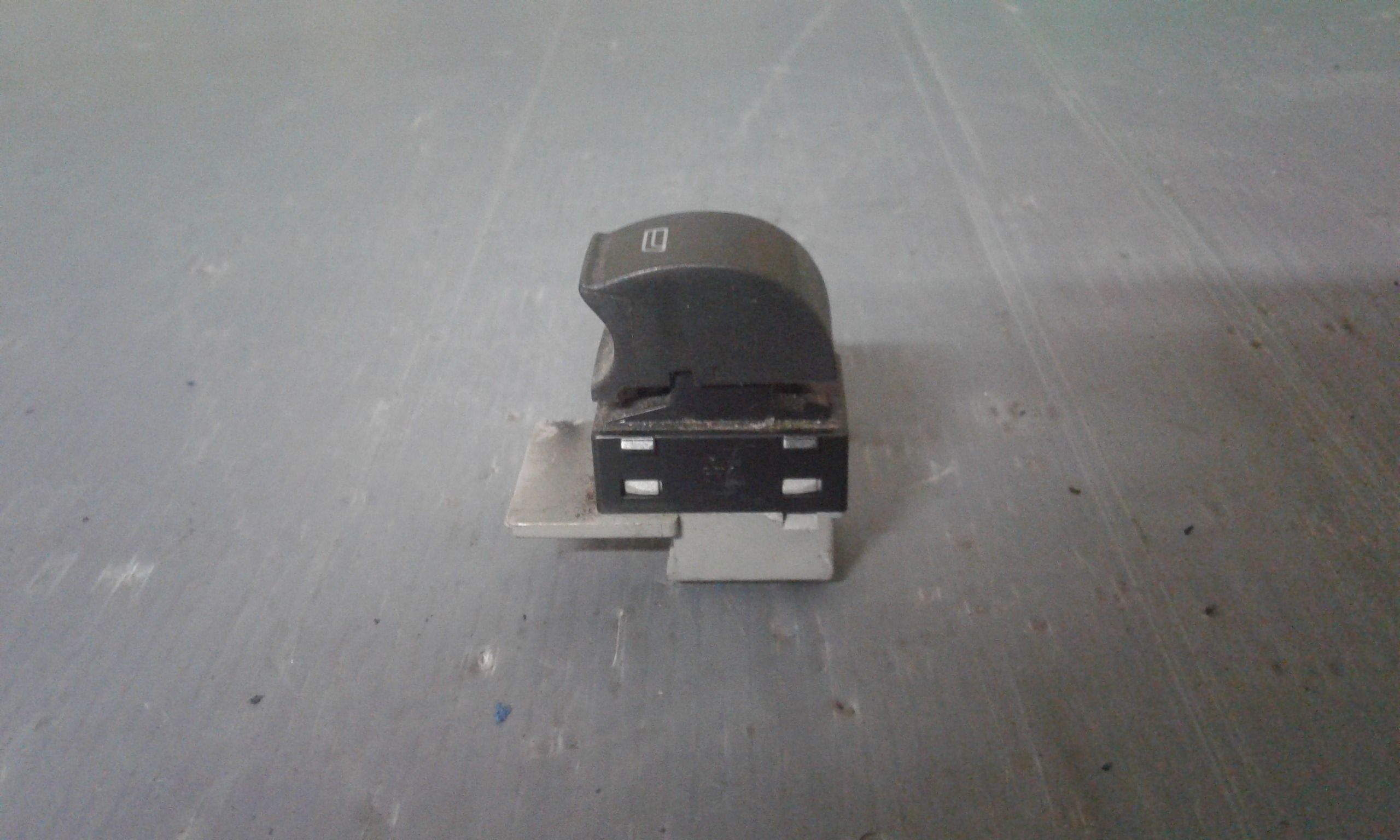 Pulsantiera Posteriore Destra AUDI A6 Avant 2 Serie