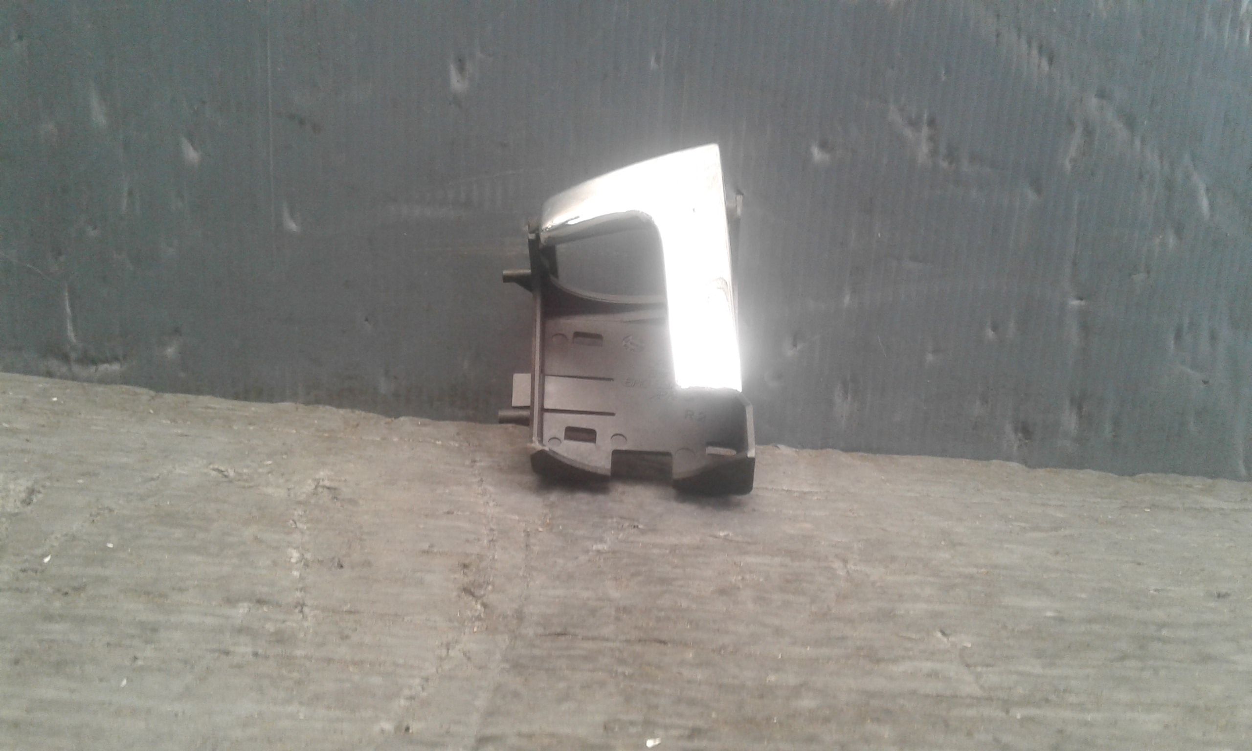 Maniglia interna Anteriore Destra VOLKSWAGEN Polo 4 Serie