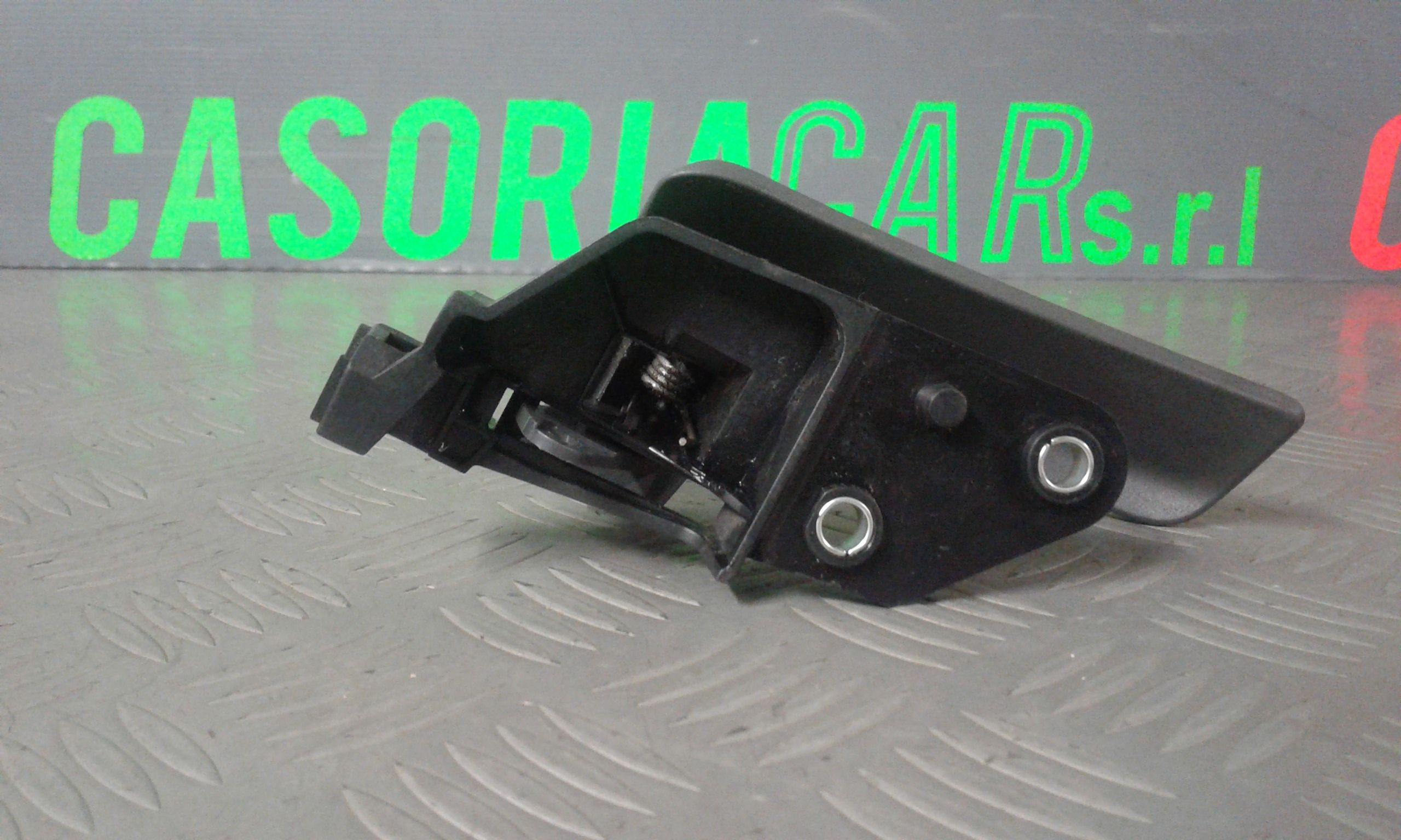 Maniglia interna anteriore Sinistra NISSAN Cabstar Serie