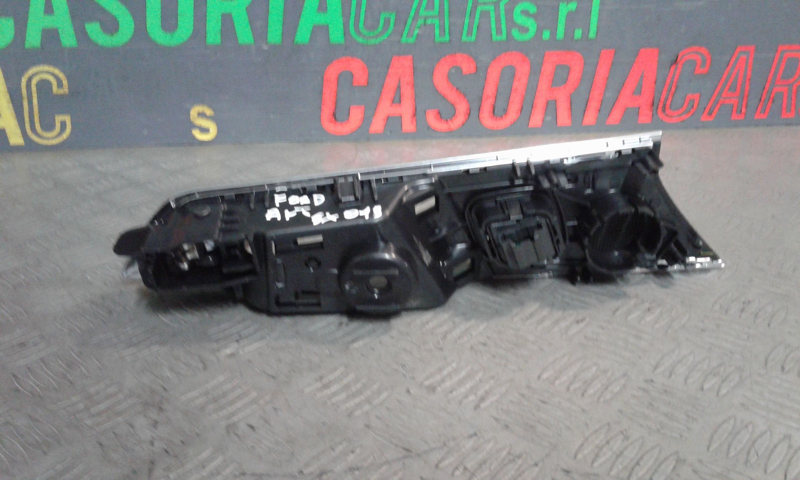 Maniglia interna anteriore Sinistra FORD EDGE Serie