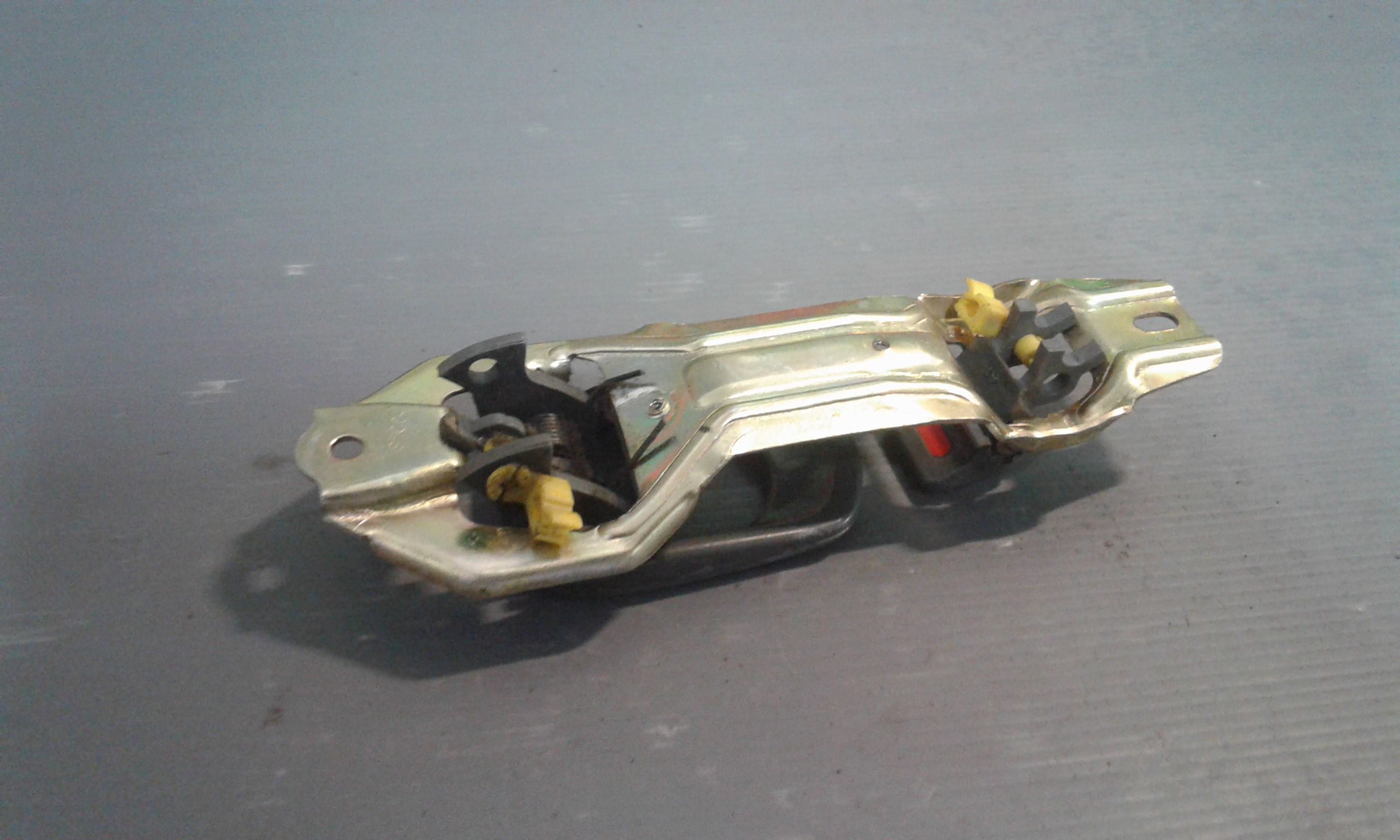 Maniglia interna anteriore Sinistra TATA Indica 1  Serie