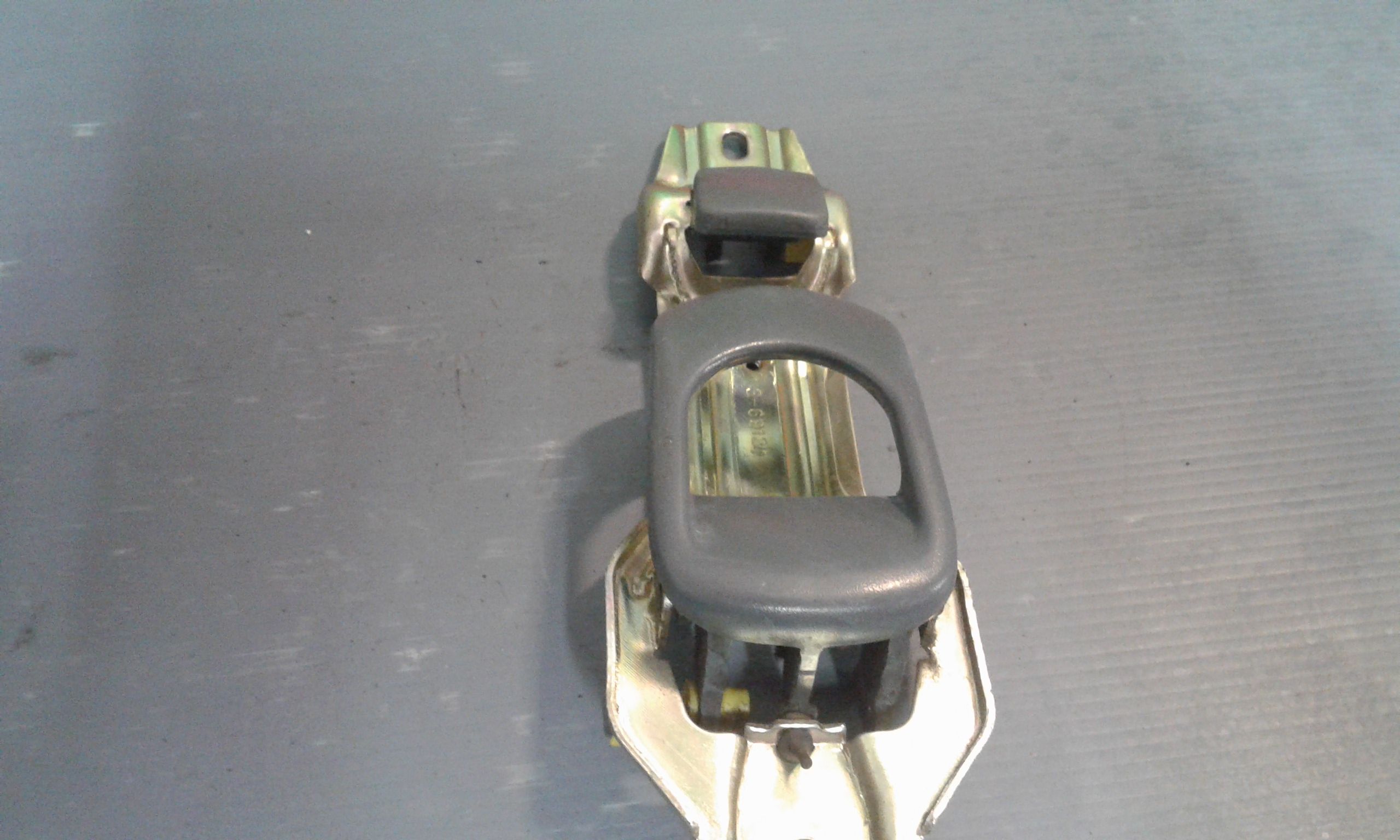 Maniglia interna anteriore Sinistra TATA Indica 1  Serie