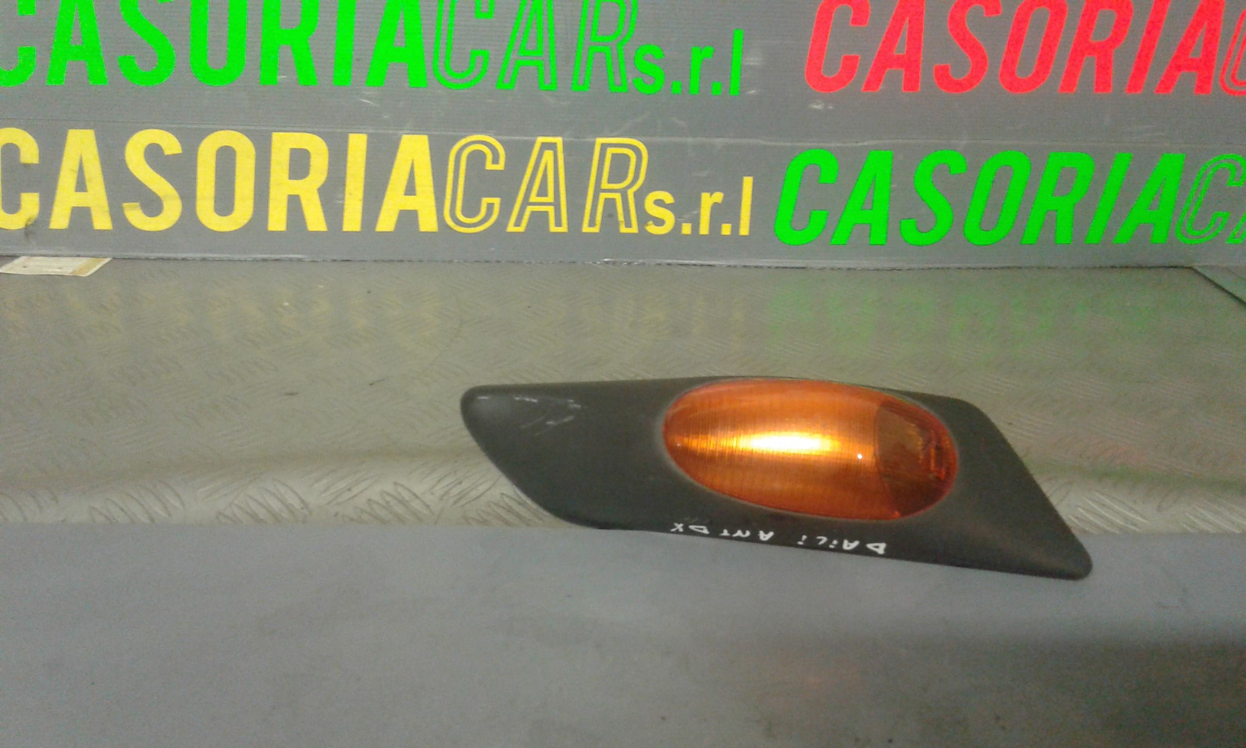 Freccia DX parafango IVECO Daily 3 Serie