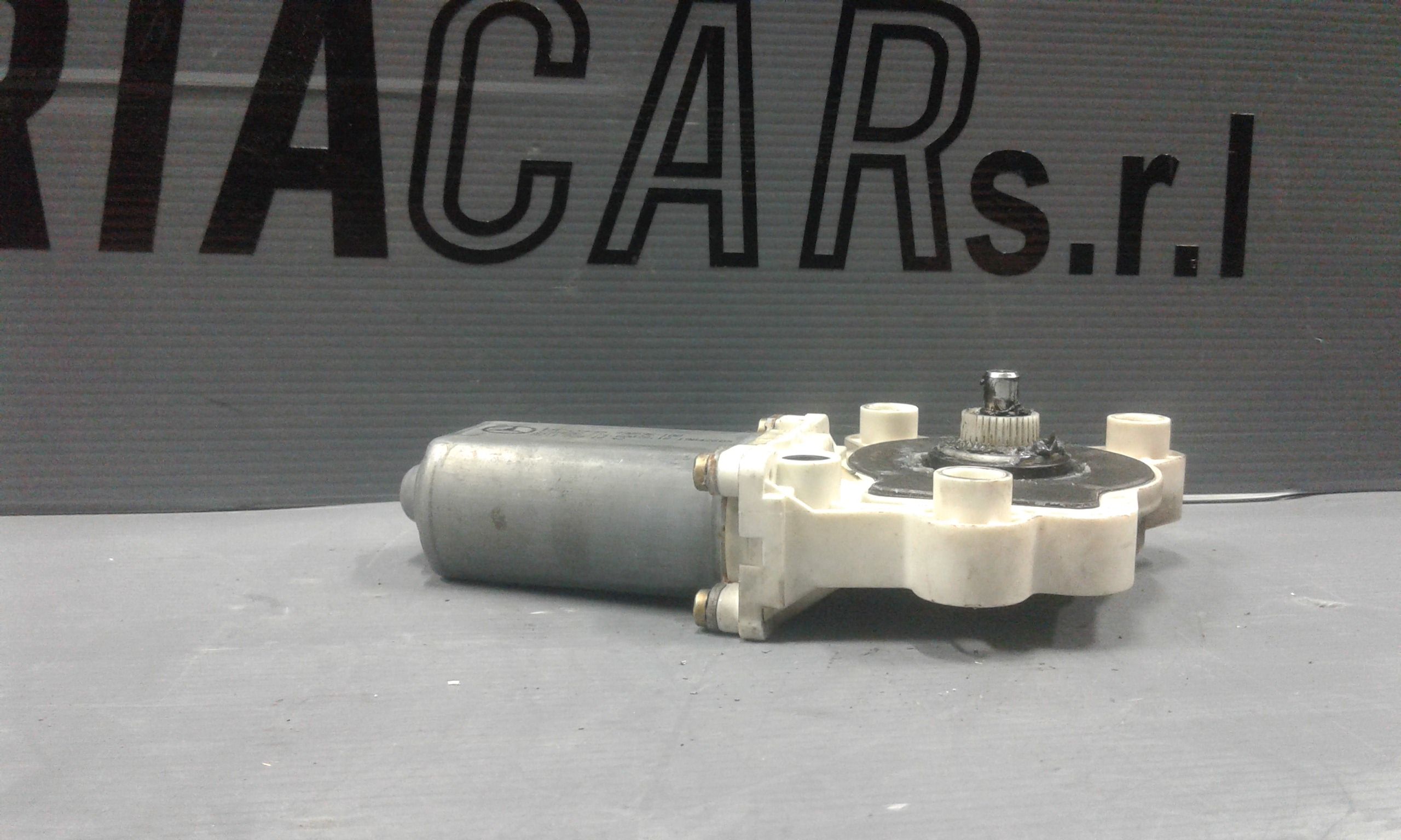 Motorino Alzavetro anteriore Sinistro MERCEDES Classe C Berlina W203