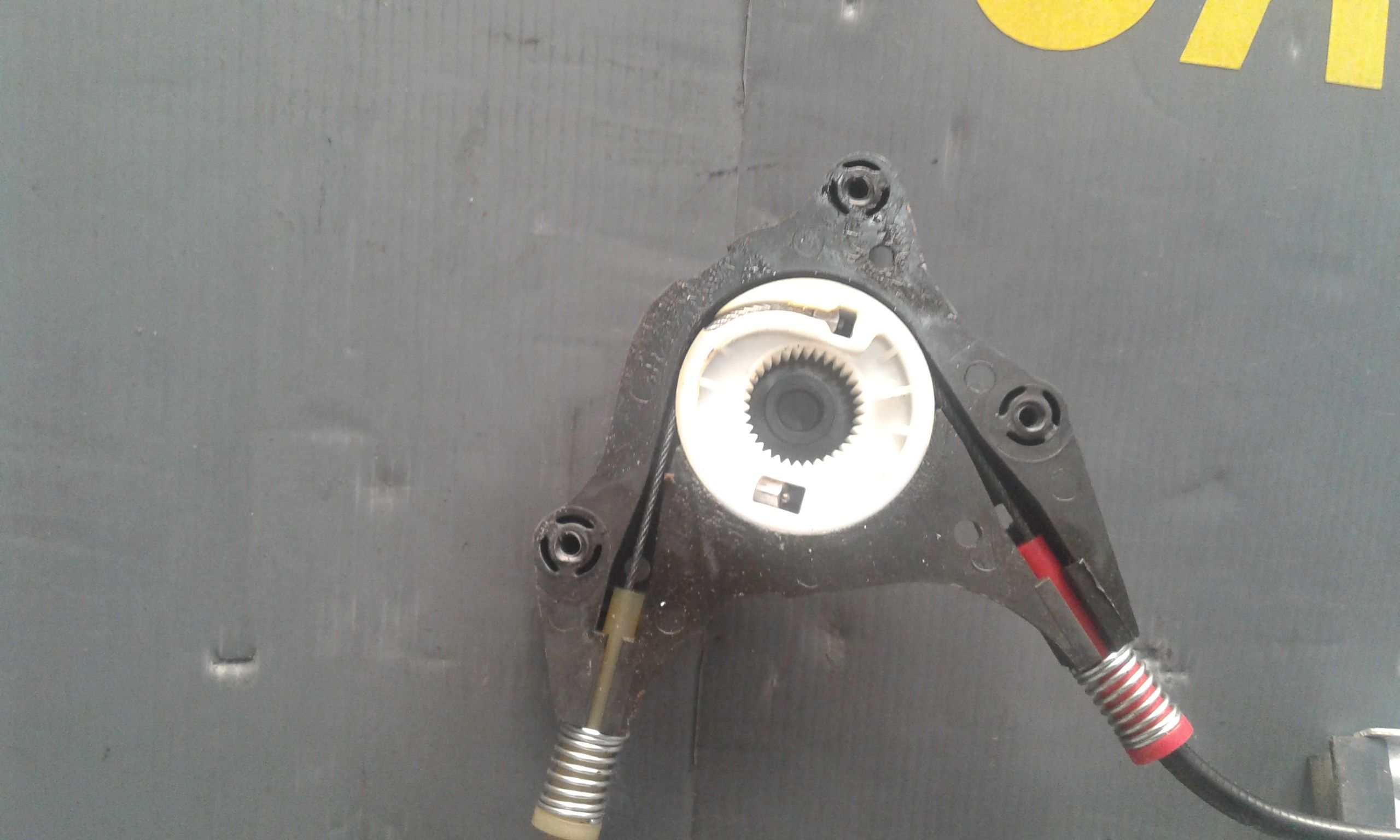 Cremagliera anteriore sinistra Guida FORD Fiesta 6 Serie