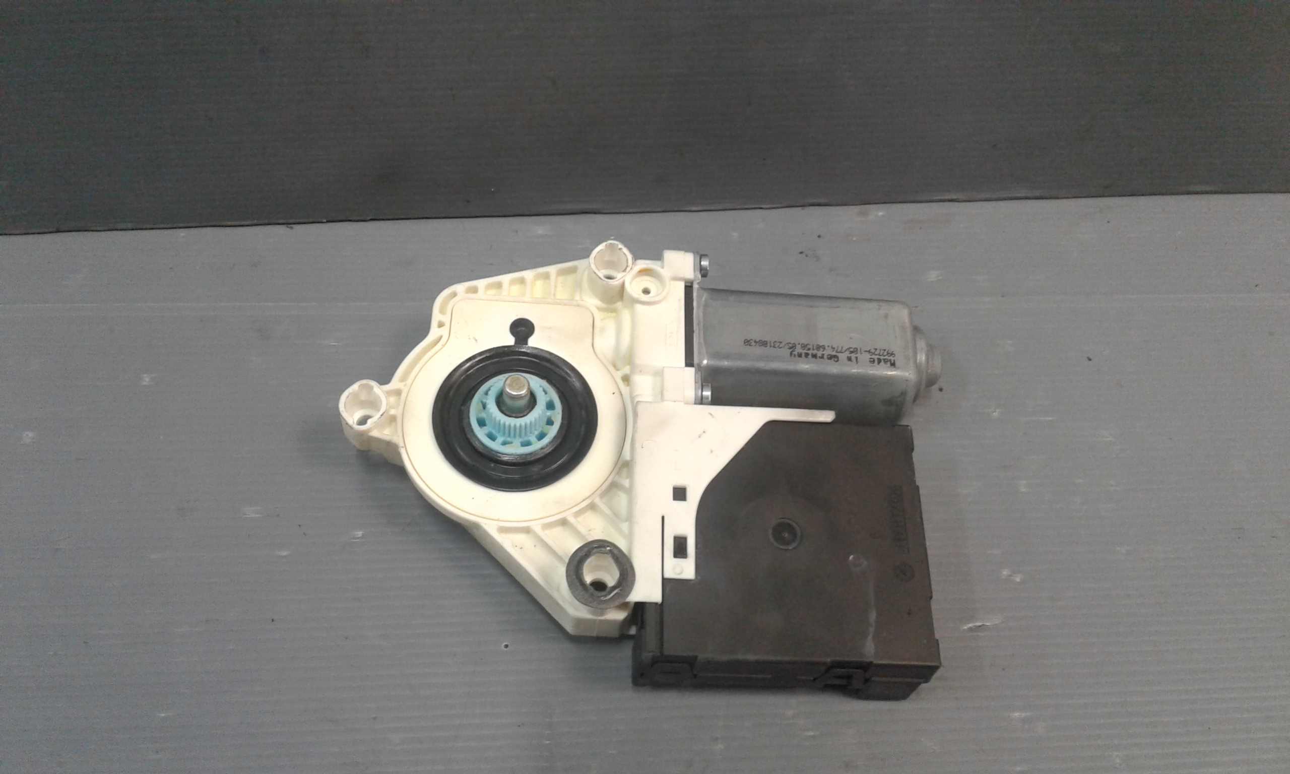 Motorino Alzavetro anteriore destra VOLKSWAGEN Passat Variant 4 Serie