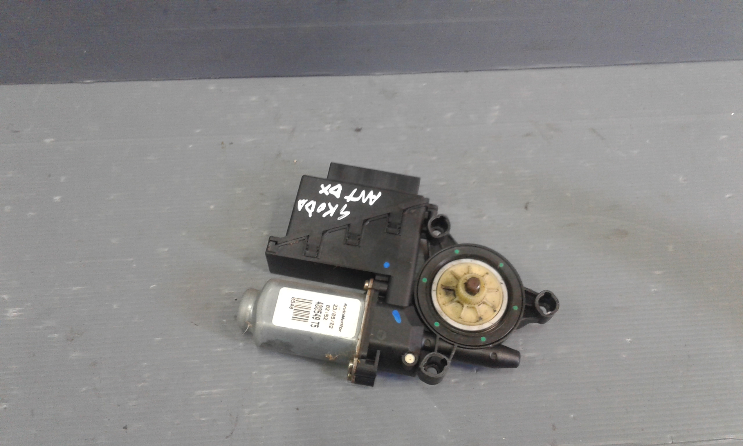 Motorino Alzavetro anteriore destra SKODA Fabia Berlina 1 Serie