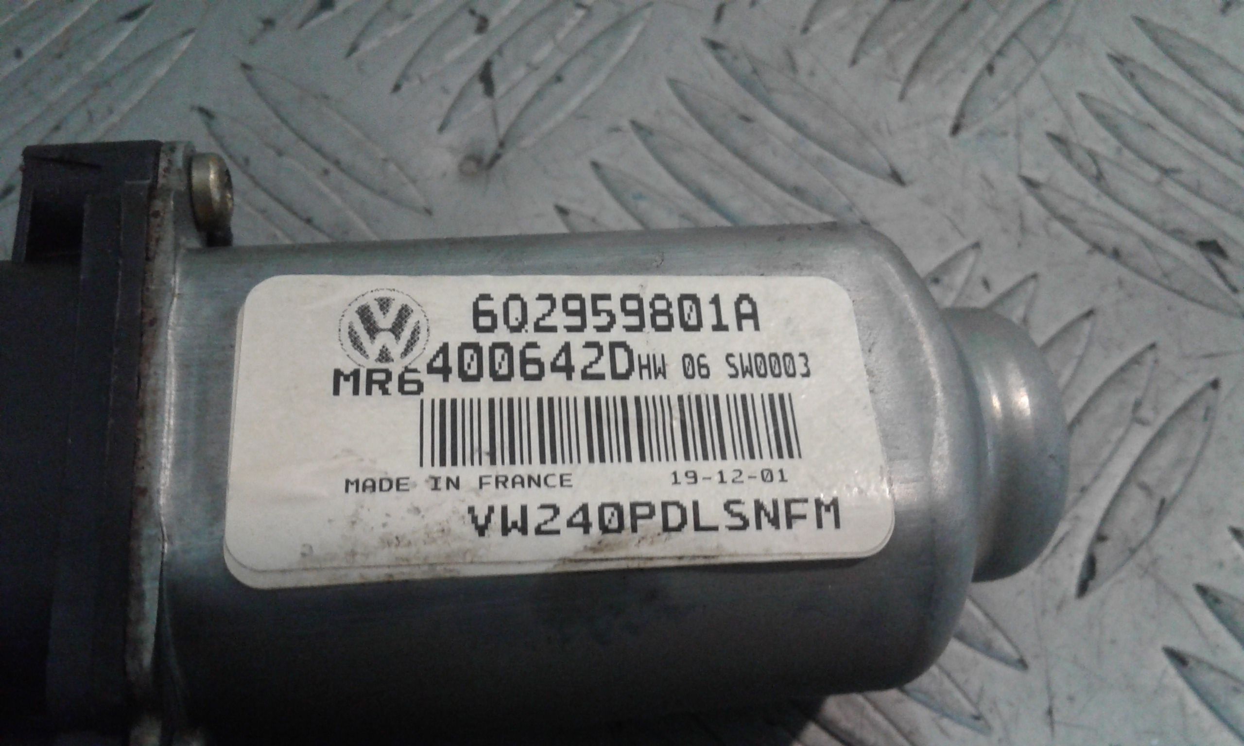 Motorino Alzavetro anteriore destra VOLKSWAGEN Polo 4 Serie