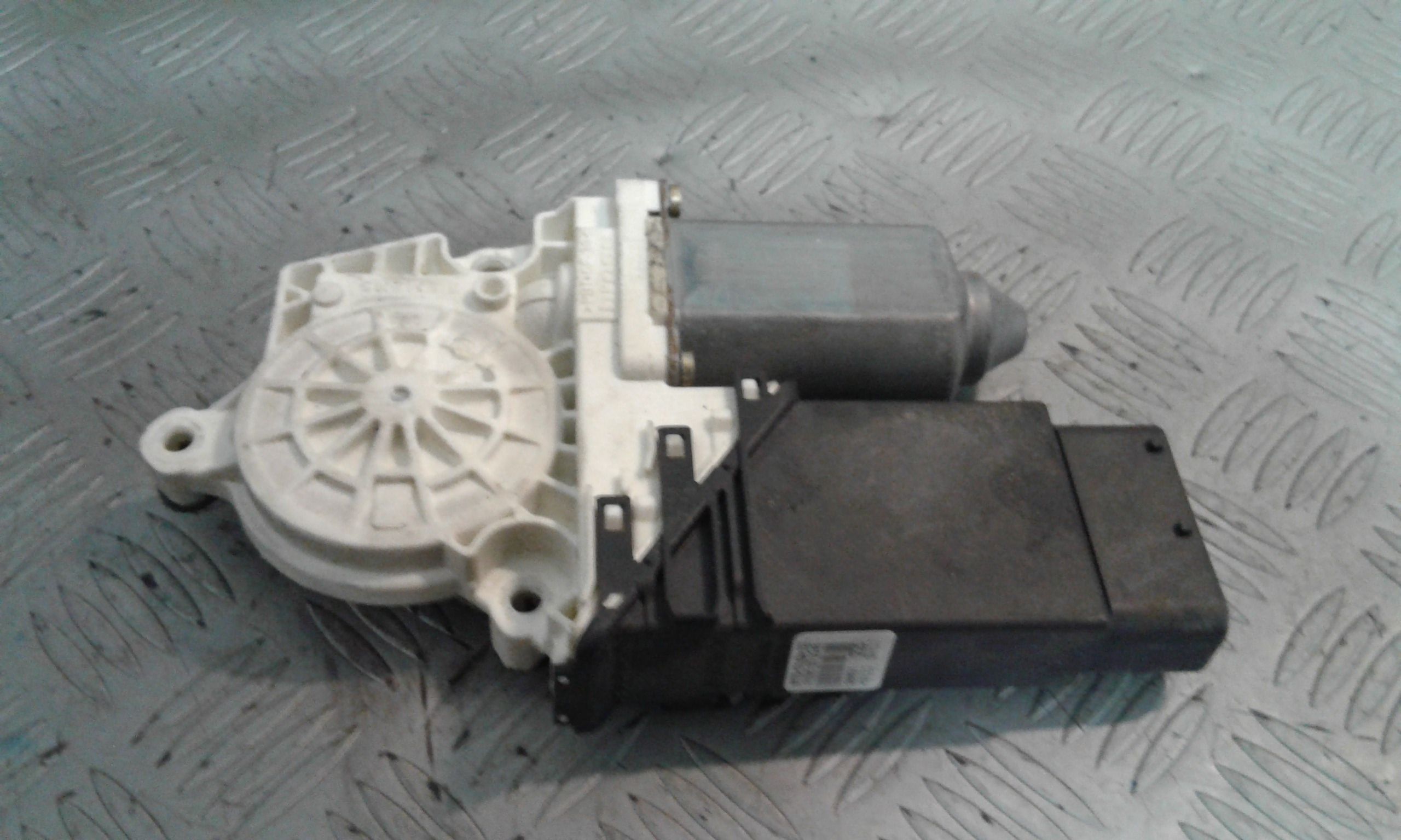 Motorino Alzavetro anteriore destra VOLKSWAGEN Bora Berlina