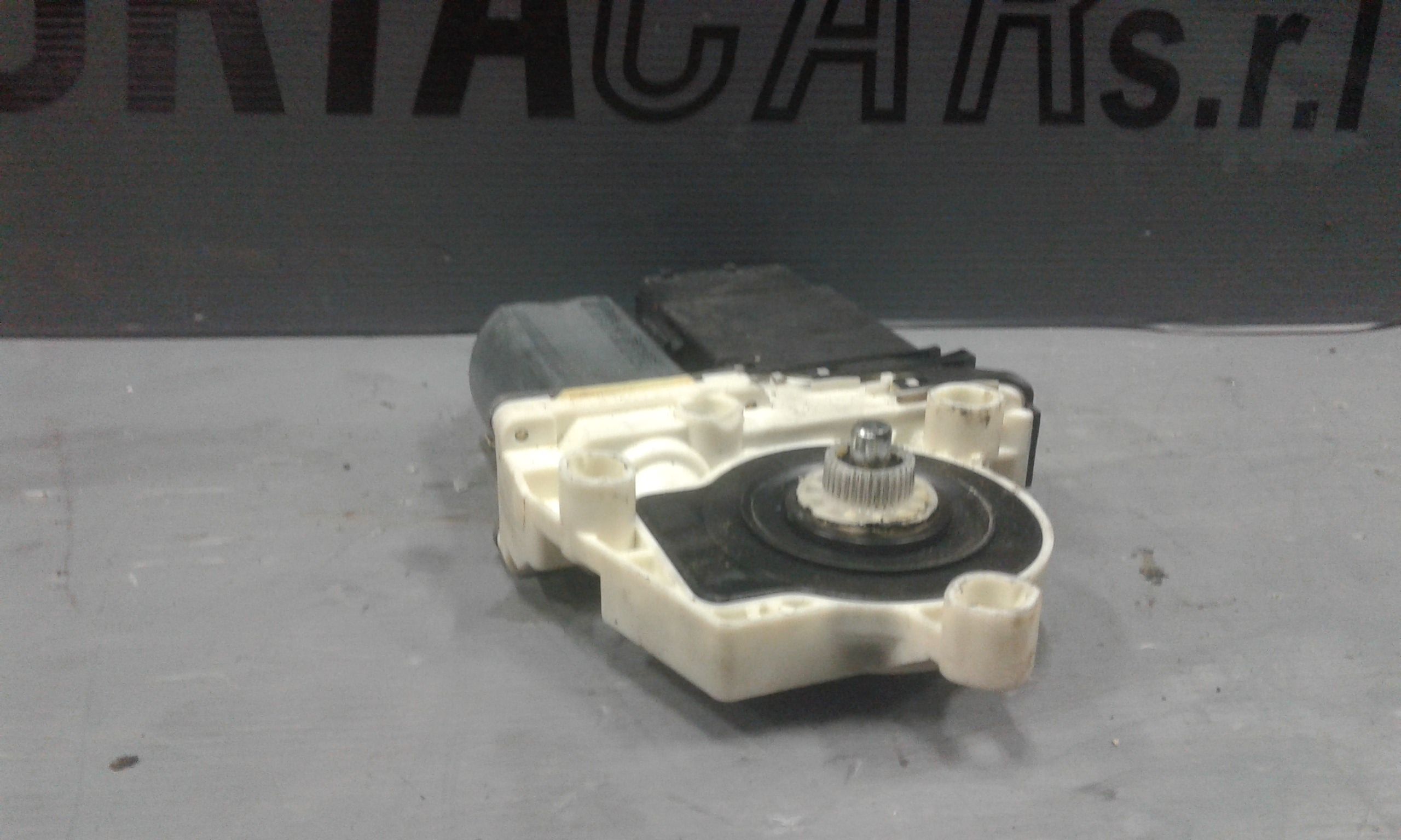 Motorino Alzavetro anteriore destra VOLKSWAGEN Golf 4 Berlina