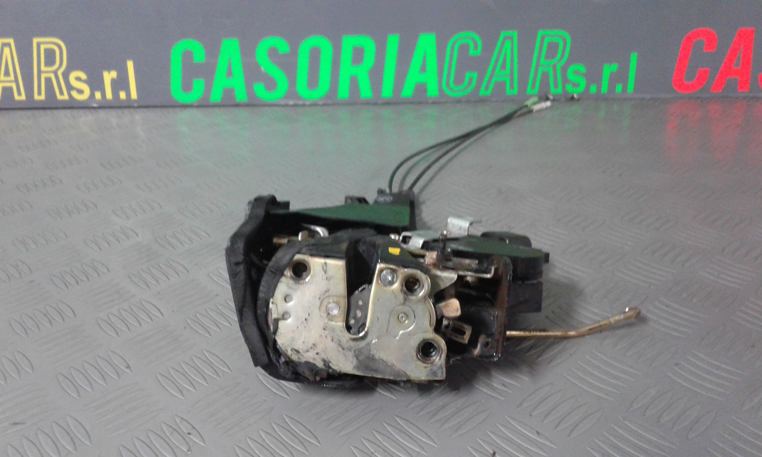 Serratura Posteriore Sinistra TOYOTA Rav4 2 Serie