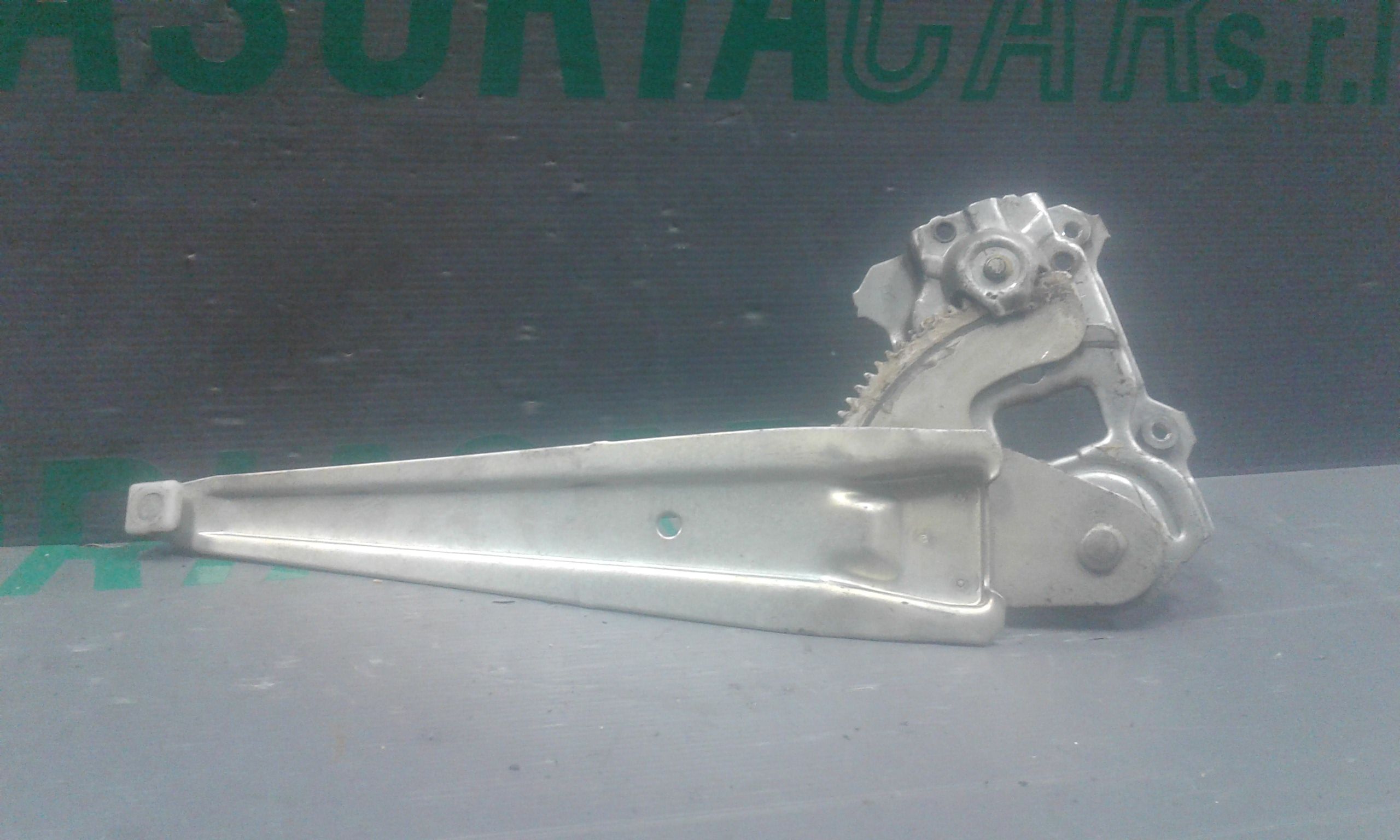 Cremagliera posteriore sinistro guida TOYOTA Yaris 1 Serie