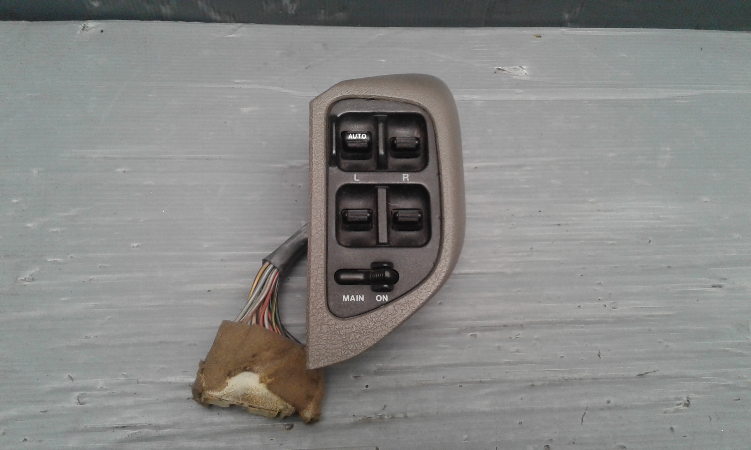 Pulsantiera Anteriore Sinistra Guida ROVER 416 GSI