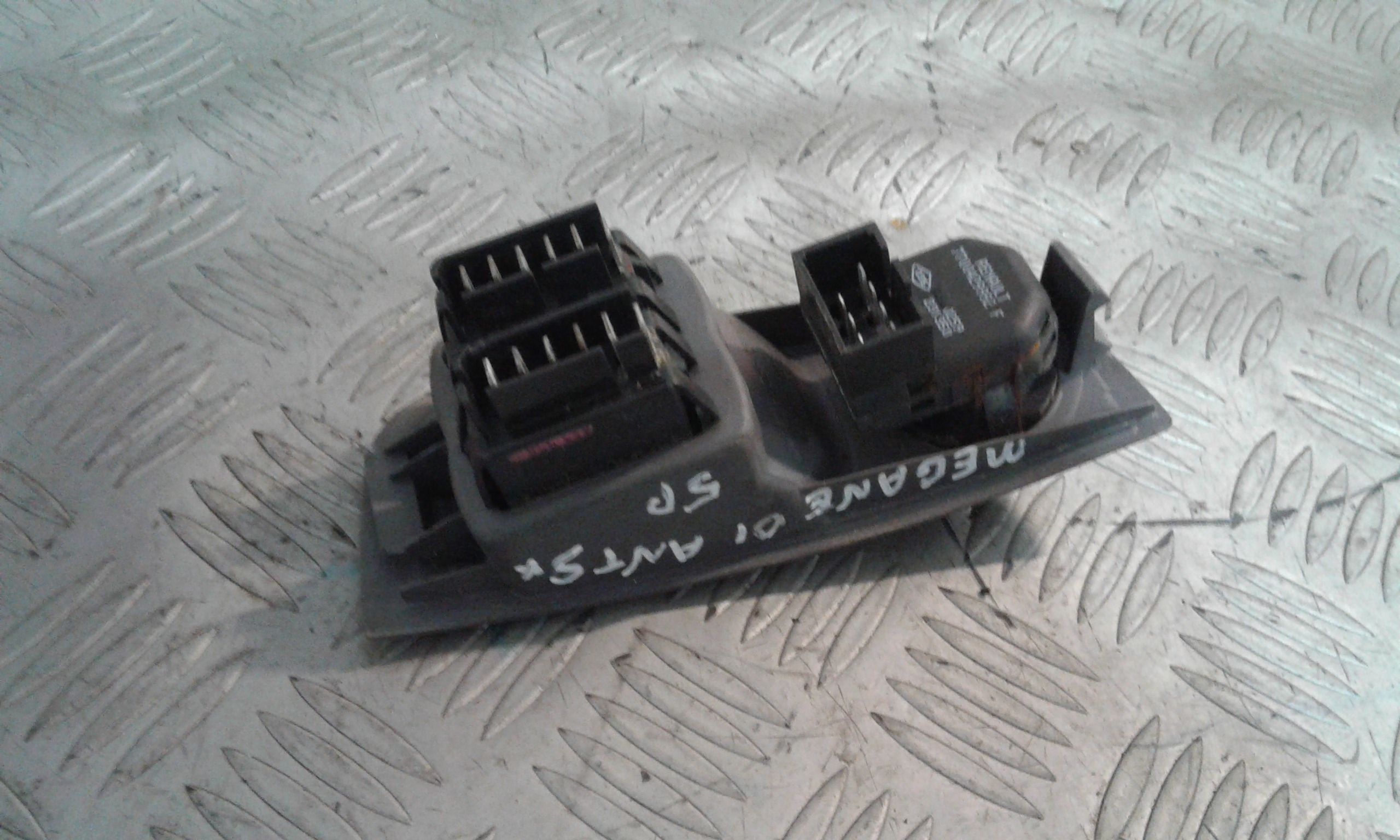 Pulsantiera Anteriore Sinistra Guida RENAULT Megane l 2 Serie