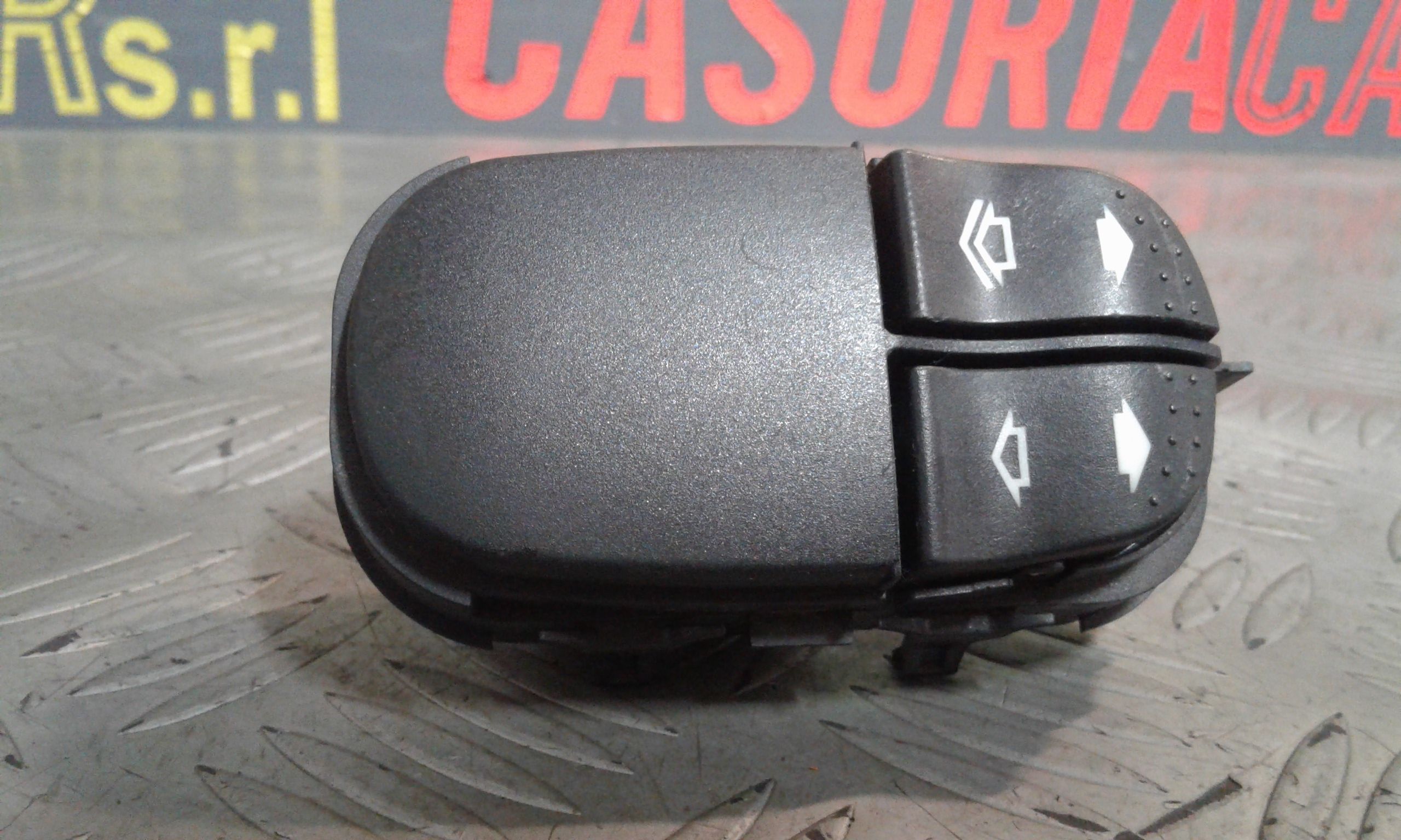 Pulsantiera Anteriore Sinistra Guida FORD Focus Berlina 2 Serie