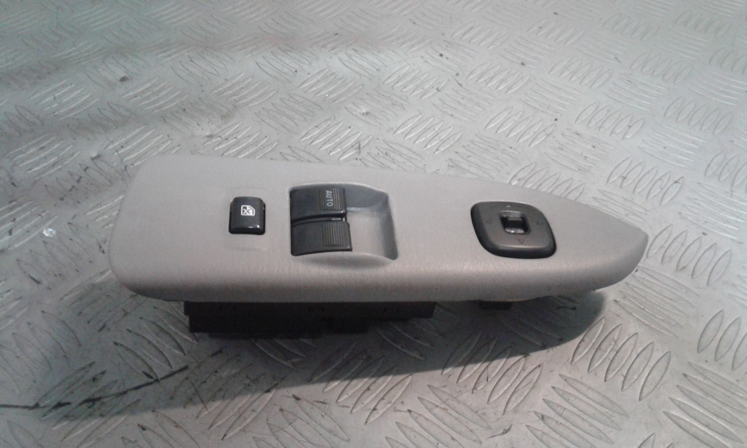 Pulsantiera Anteriore Sinistra Guida MAZDA 323 8 Serie