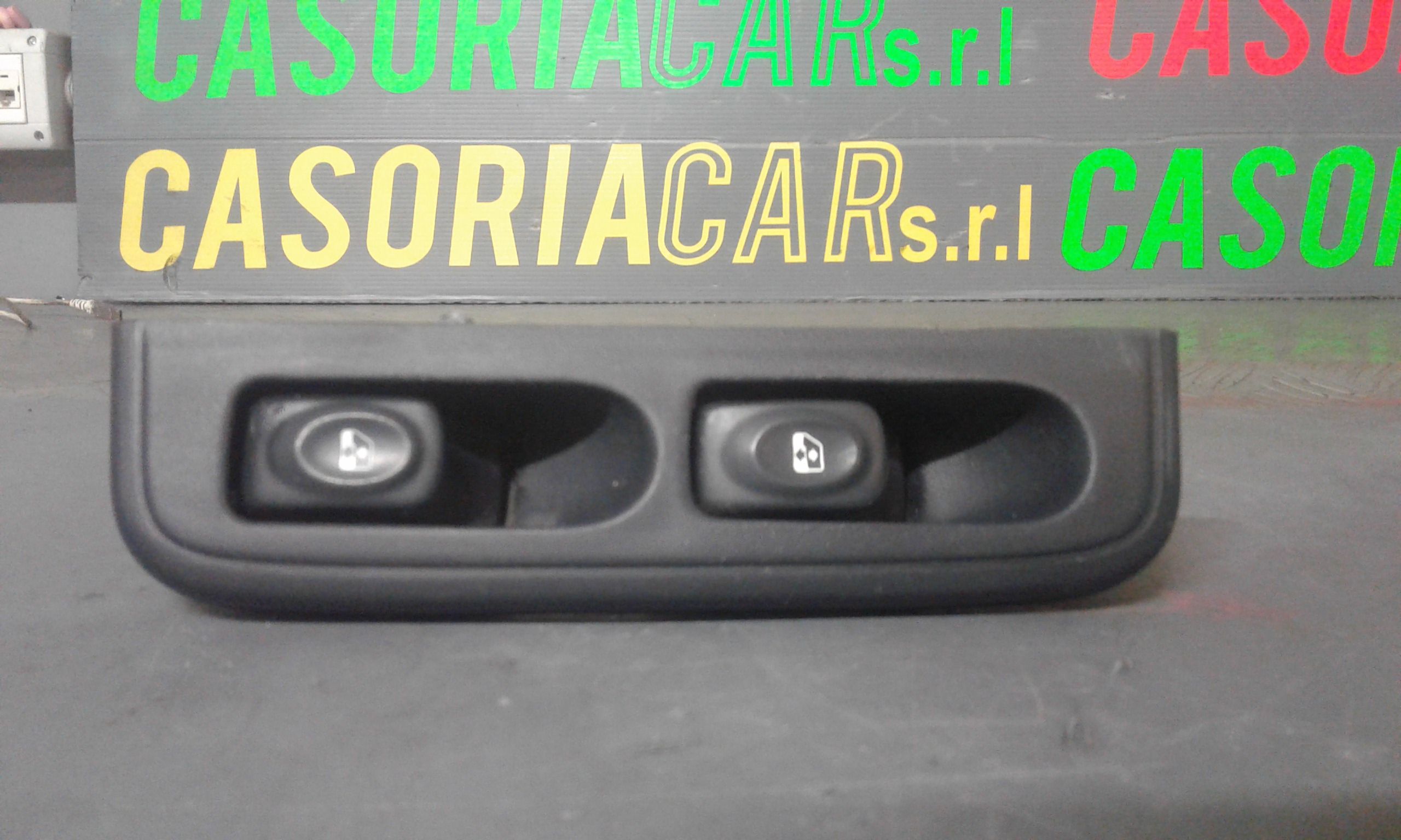 Pulsantiera Anteriore Sinistra Guida RENAULT Clio 3