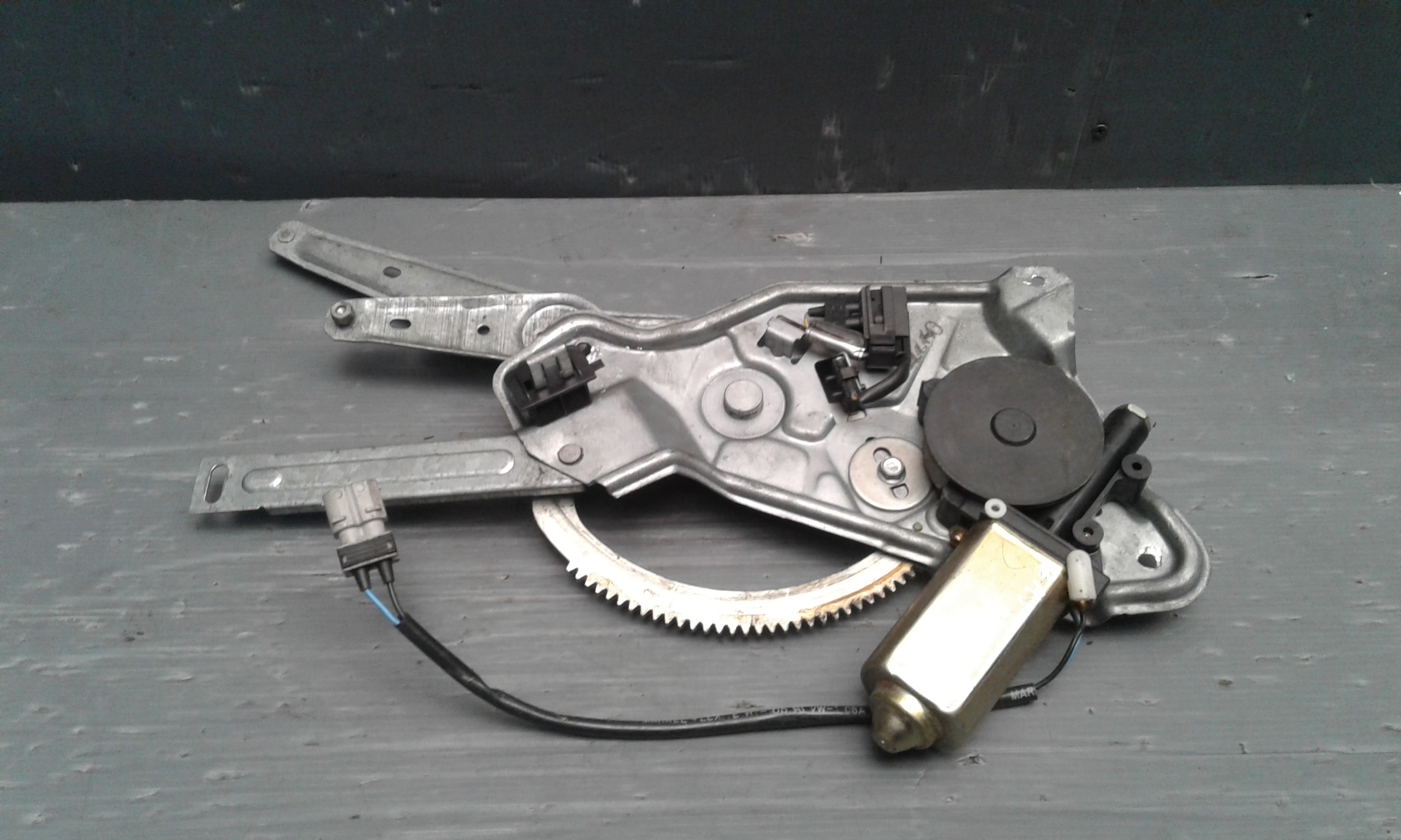 Cremagliera posteriore destra passeggero BMW Serie 5 E34 Berlina