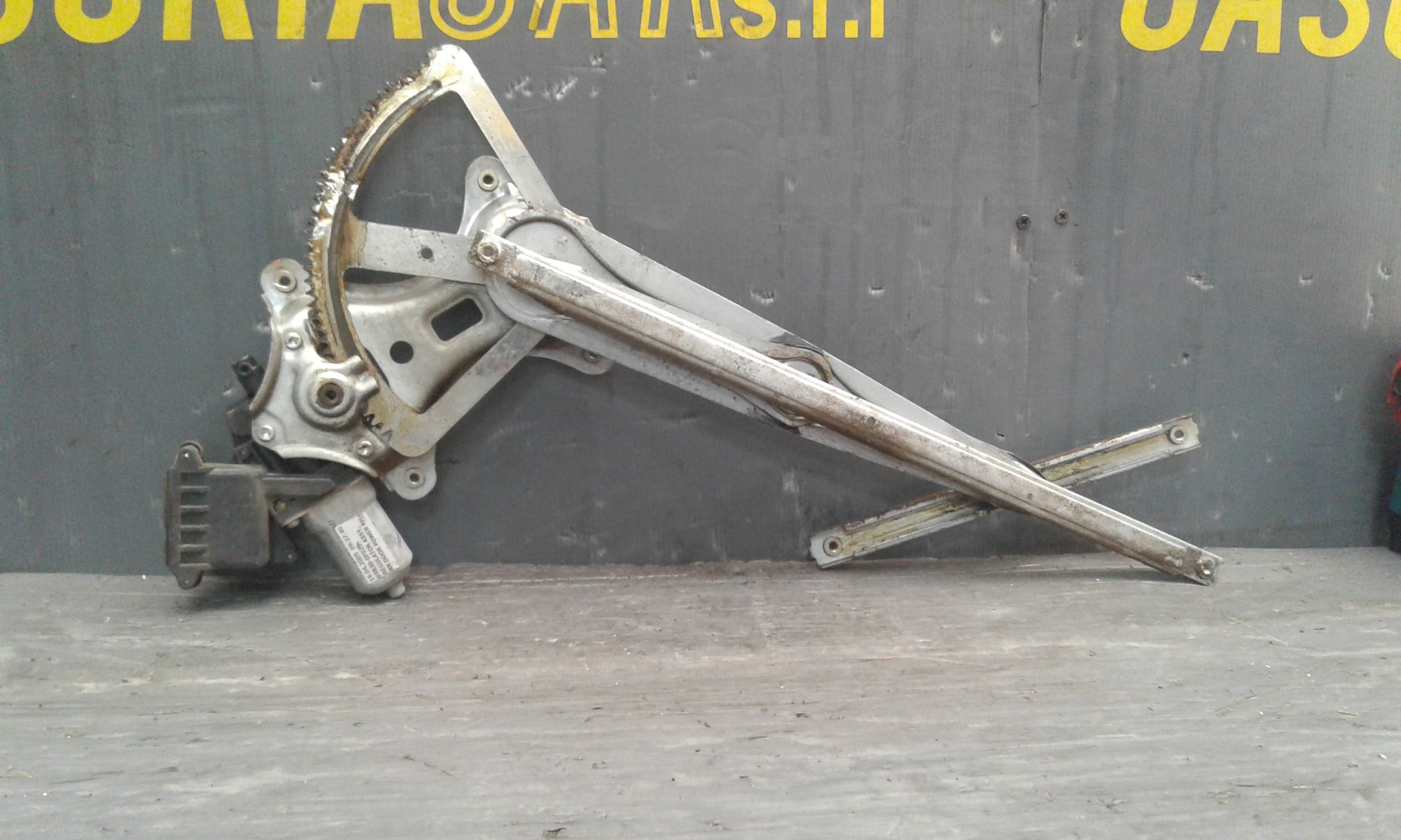 Cremagliera posteriore destra passeggero TOYOTA Corolla Berlina 4 Serie