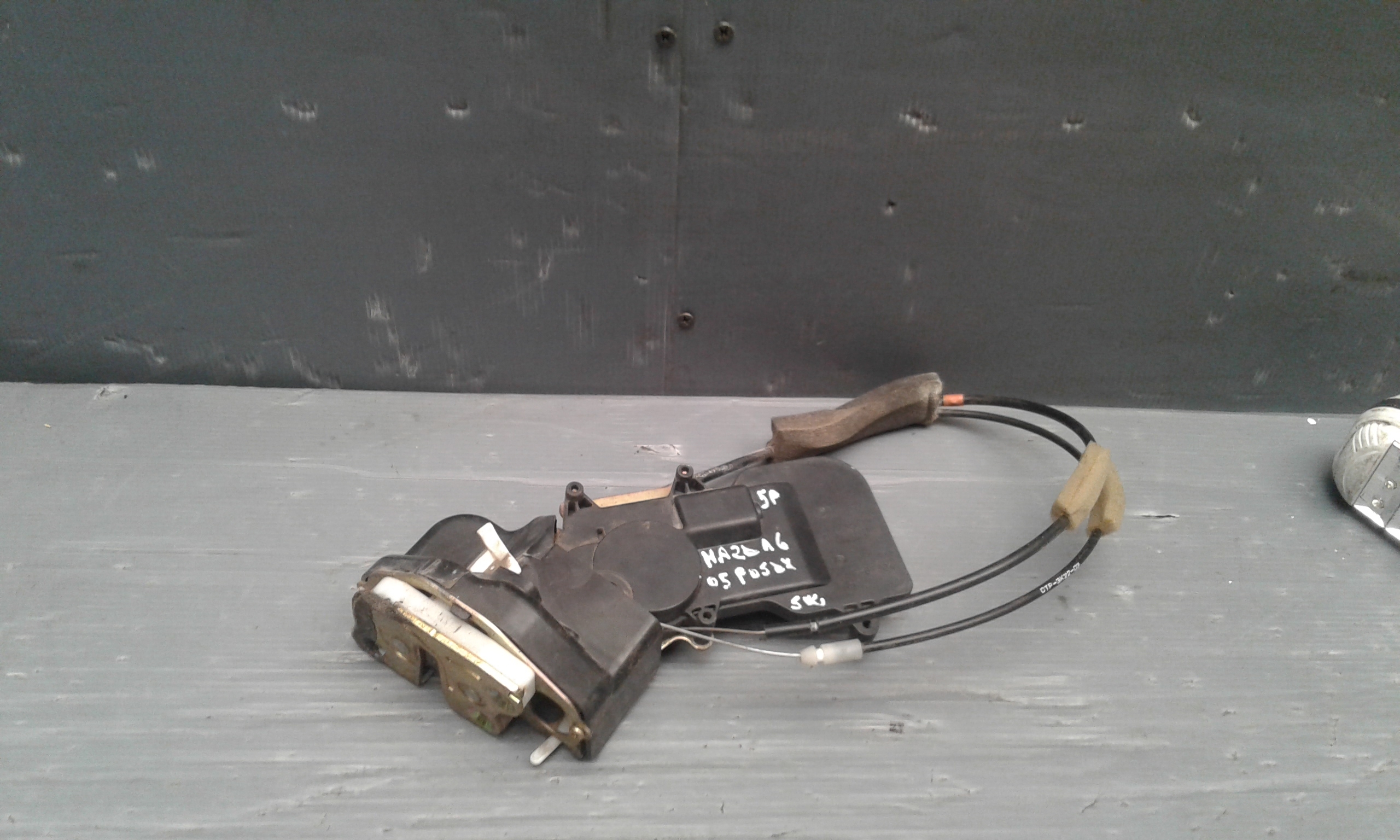 Serratura Posteriore destra MAZDA 6 S. Wagon