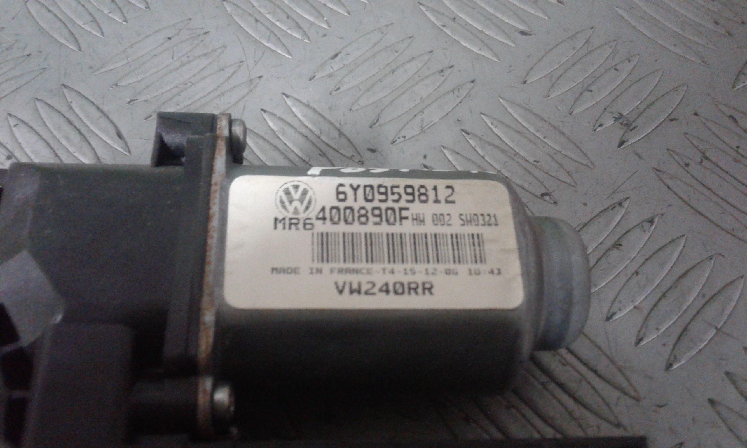 Motorino Alzavetro posteriore destra VOLKSWAGEN Polo 4 Serie