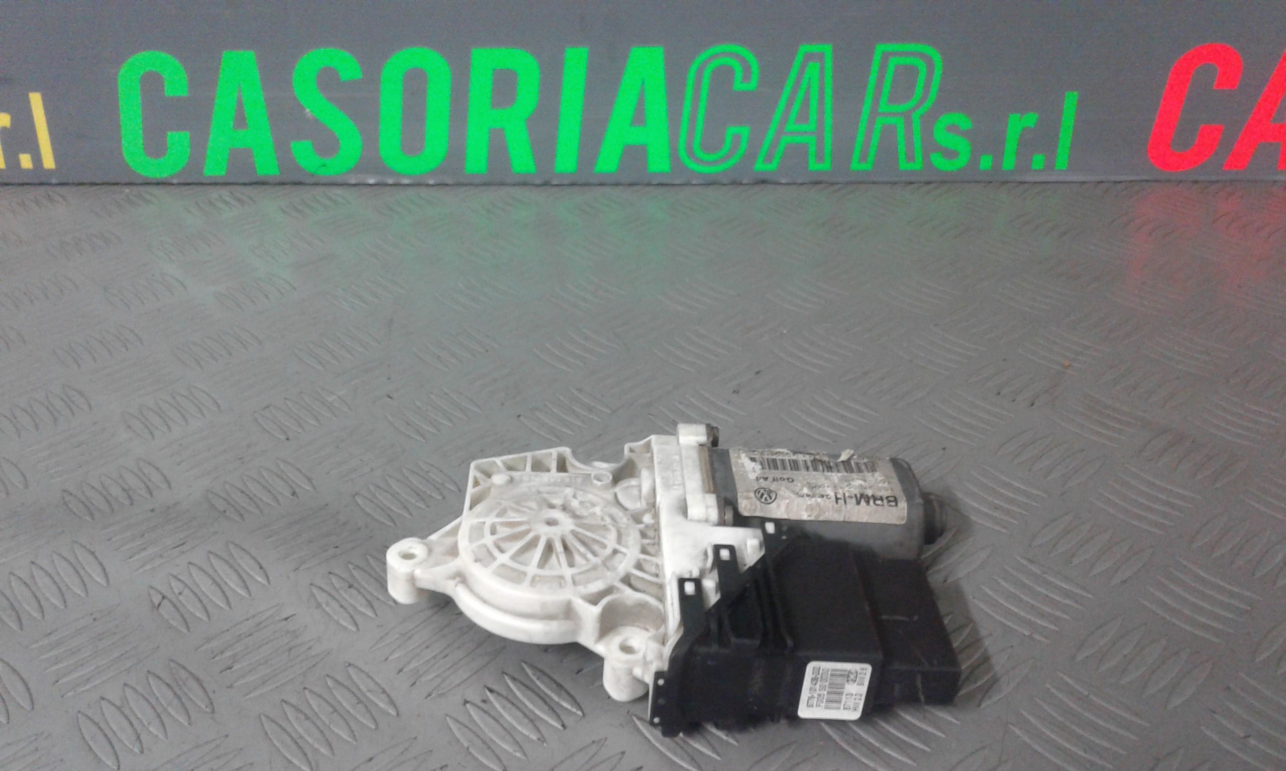 Motorino Alzavetro posteriore destra VOLKSWAGEN Golf 4 Berlina