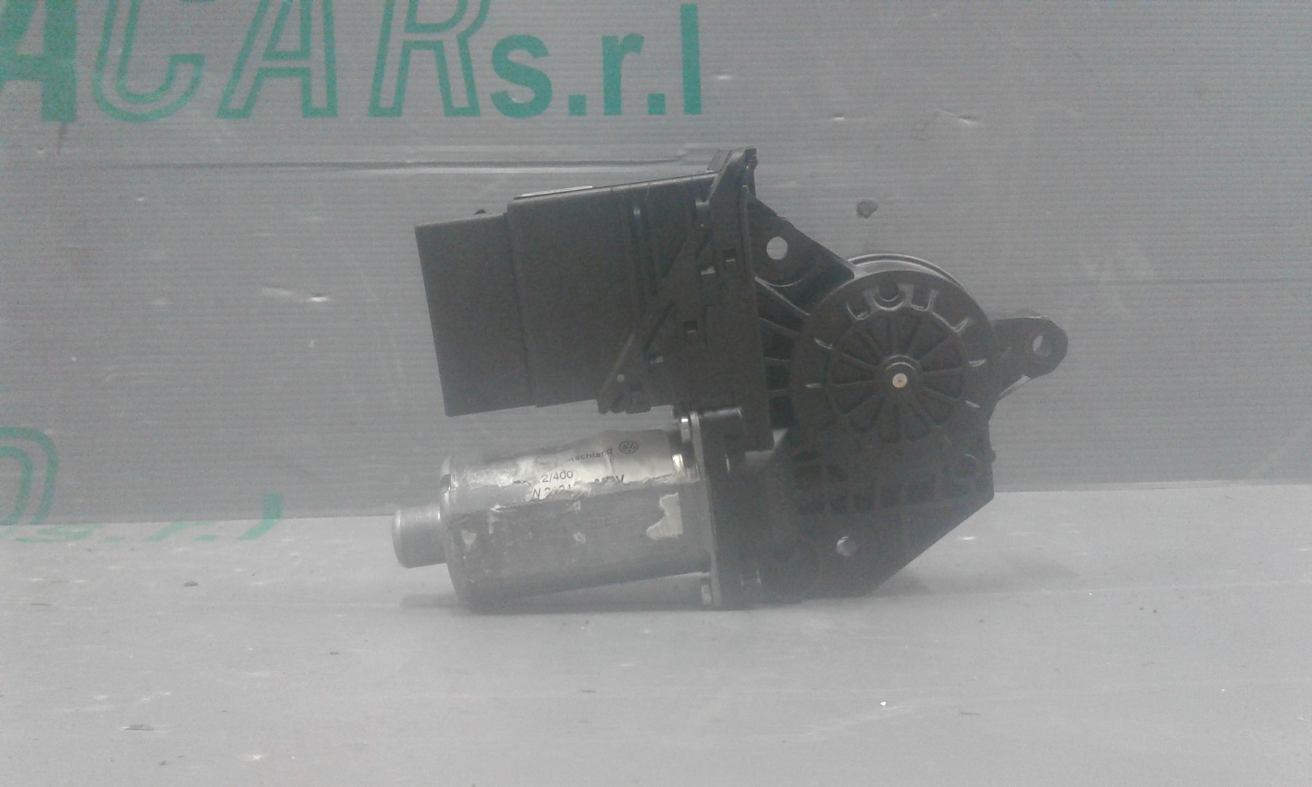 Motorino Alzavetro posteriore destra VOLKSWAGEN Touran 3 Serie