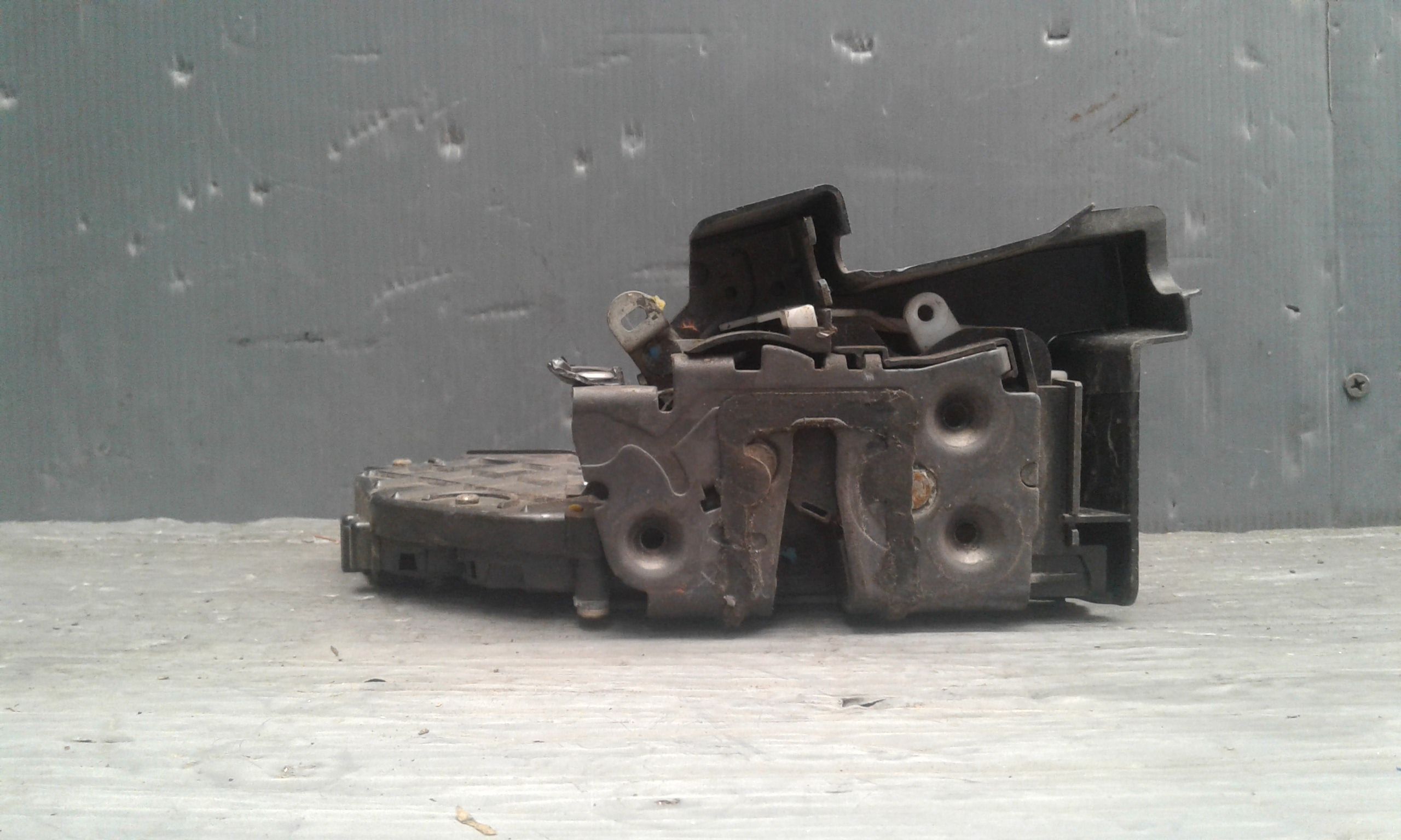 Serratura Anteriore Sinistra FORD Focus S. Wagon 3 Serie