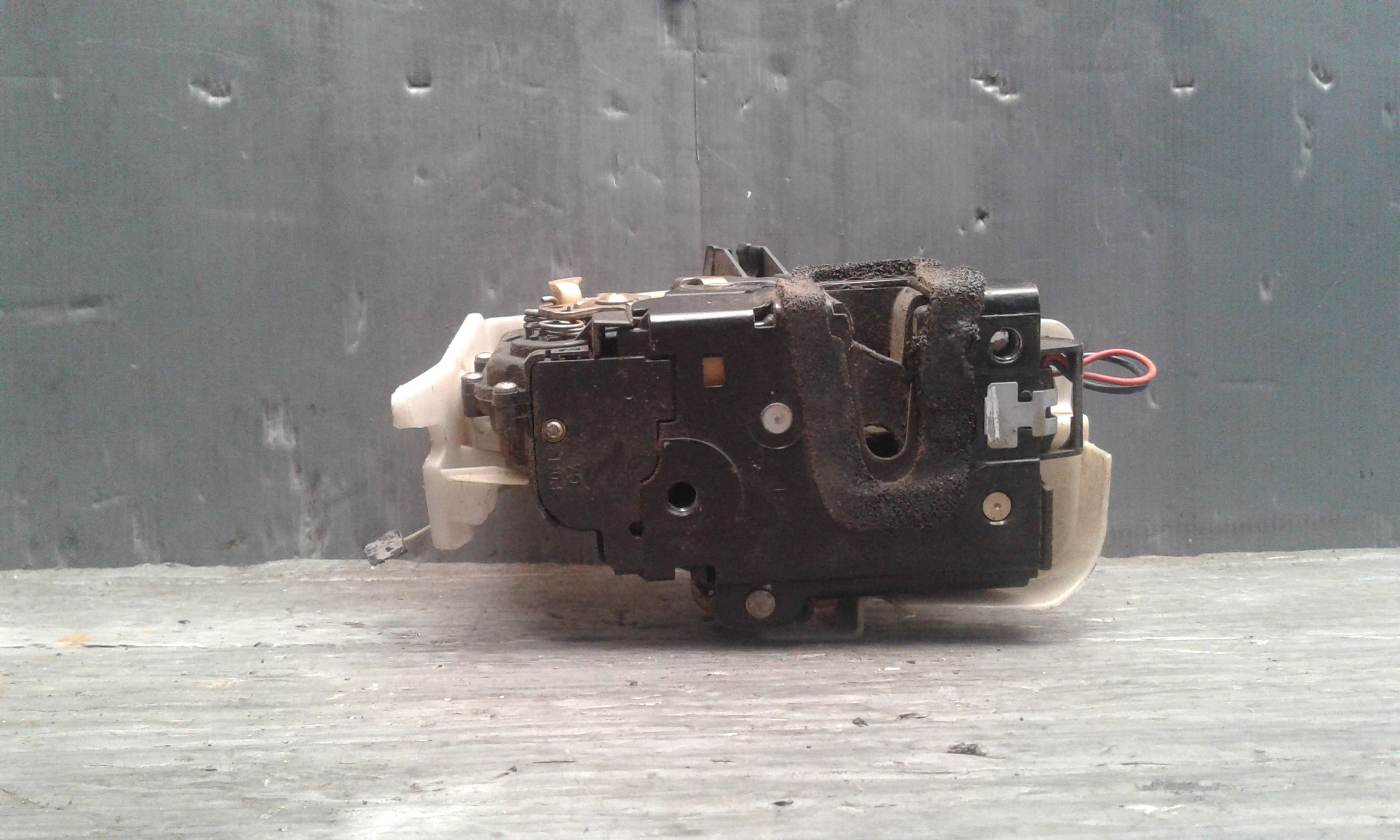 Serratura Anteriore Sinistra VOLKSWAGEN Polo 4 Serie