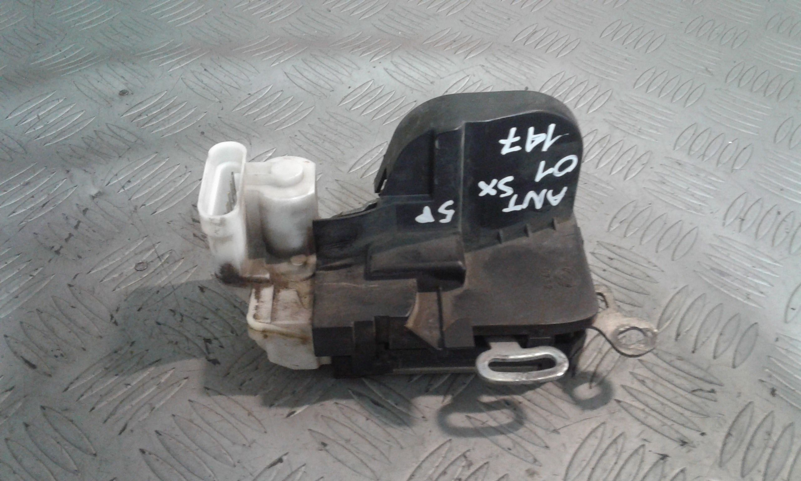 Serratura Anteriore Sinistra ALFA ROMEO 147 1  Serie