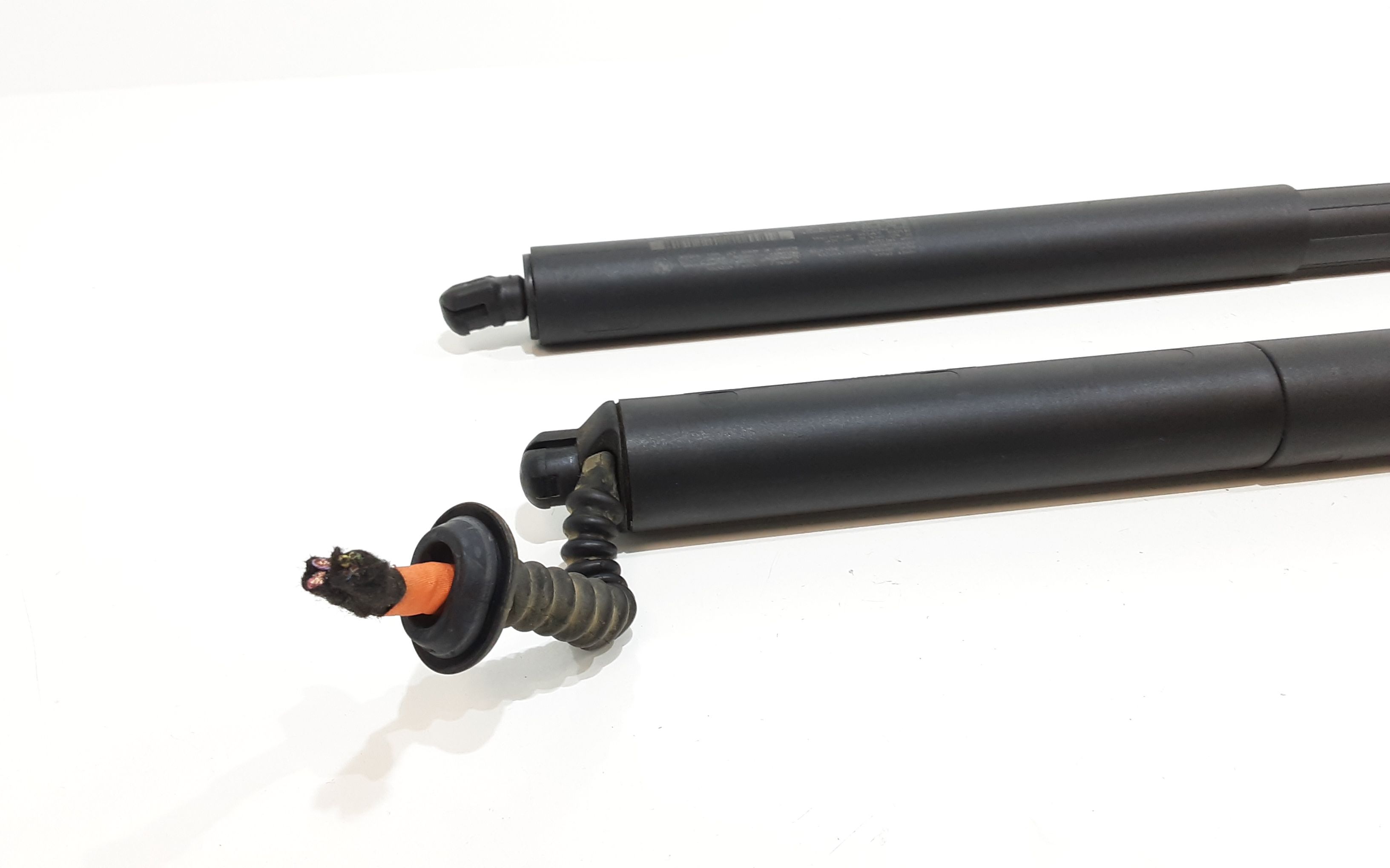 Pistoncini cofano Post. BMW X1 Serie (15>)