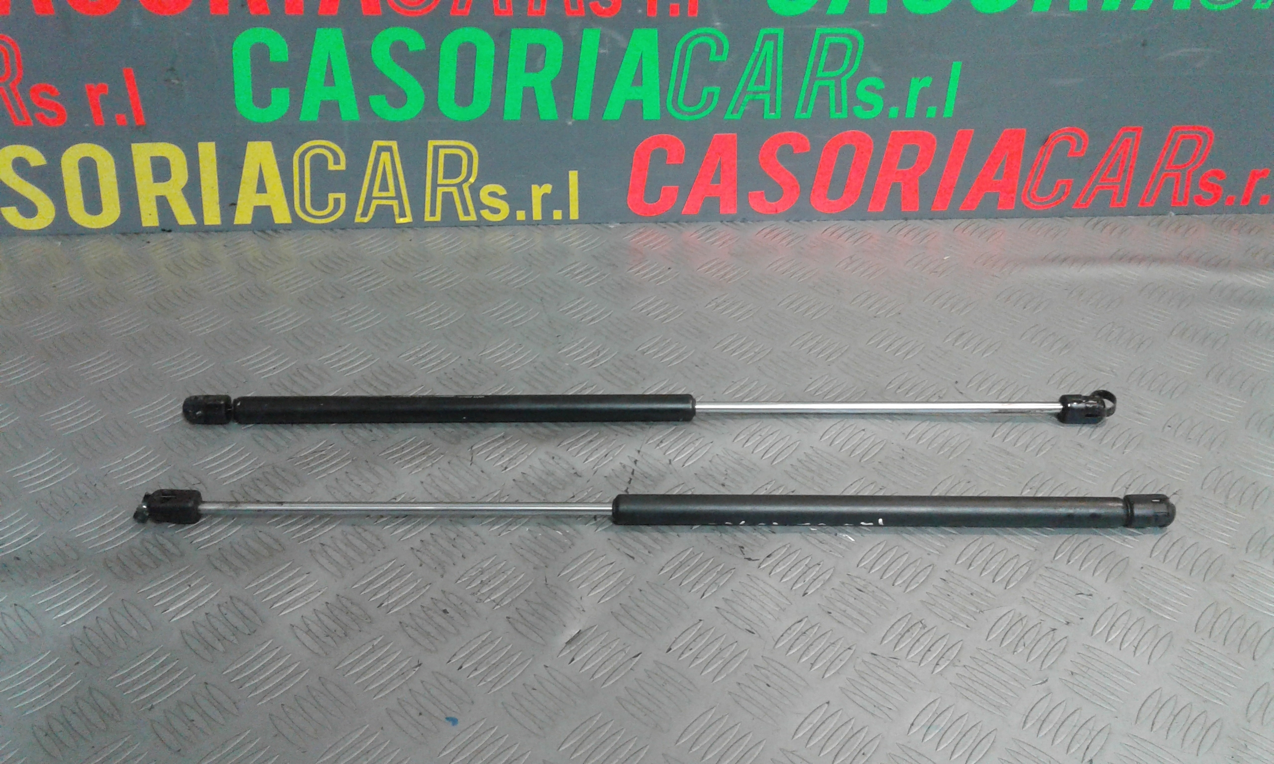 Pistoncini cofano Post. ALFA ROMEO 147 1  Serie