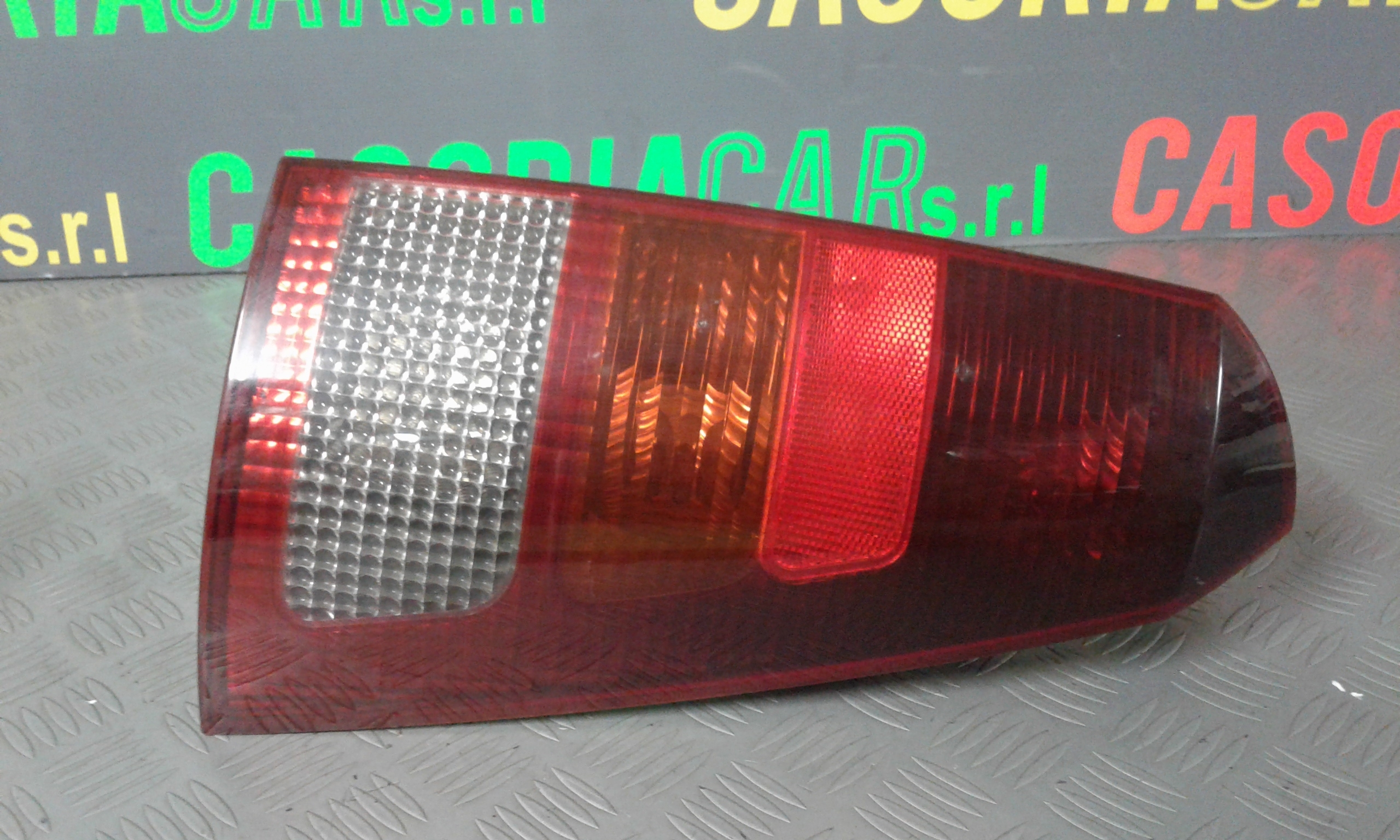 Stop posteriore Destro Passeggero FORD Focus S. Wagon 1 Serie