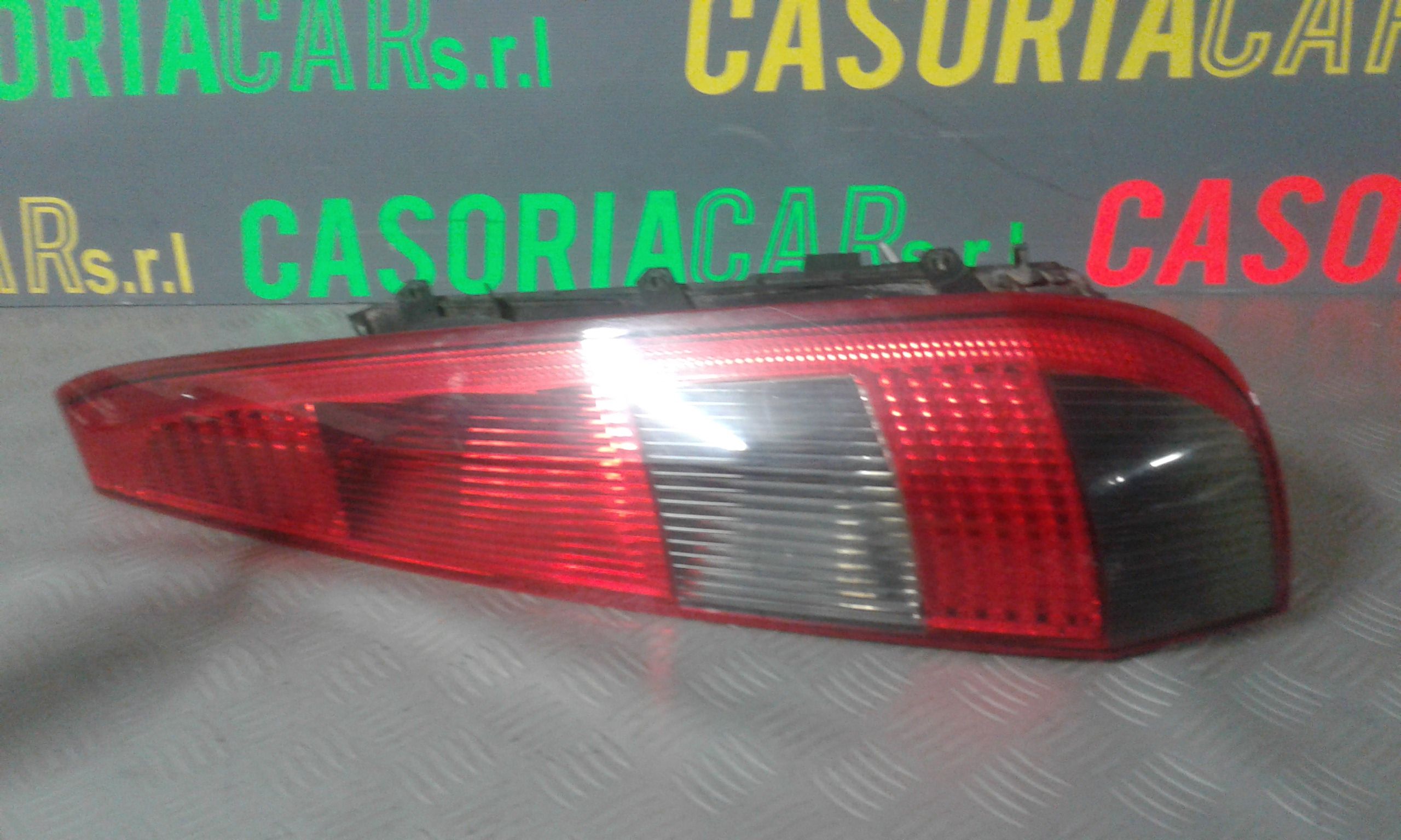 Stop posteriore Destro Passeggero FORD Fiesta 4 Serie