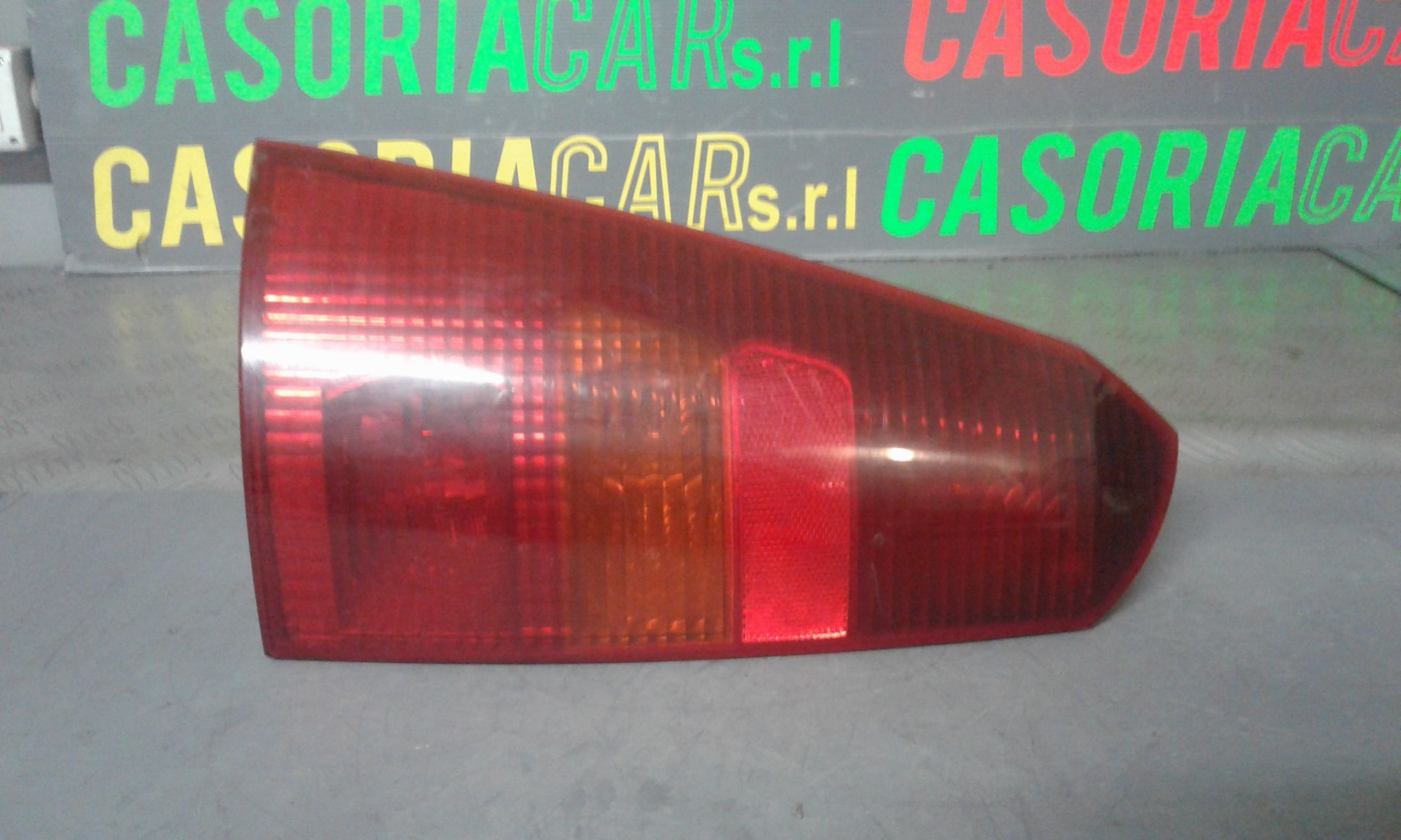 Stop Posteriore sinistro lato Guida FORD Focus Berlina 1 Serie