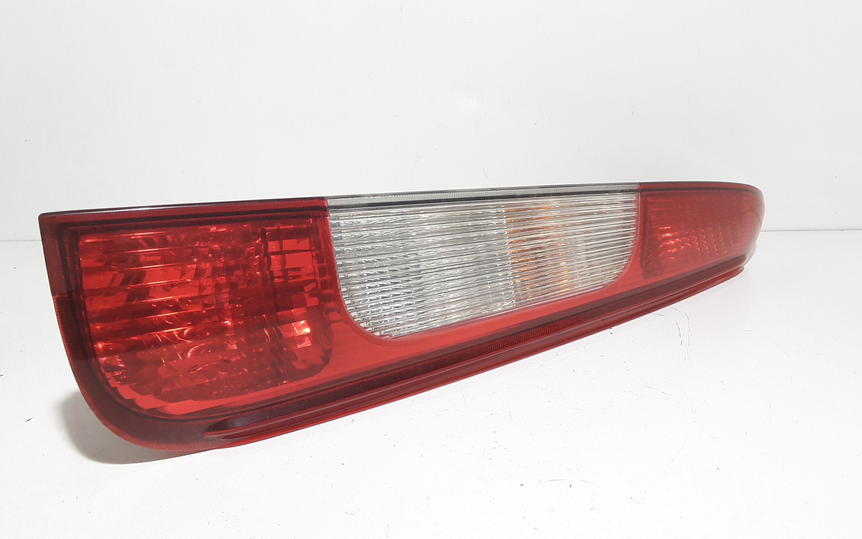 Stop fanale posteriore Destro Passeggero FORD C - Max Serie (03>07)