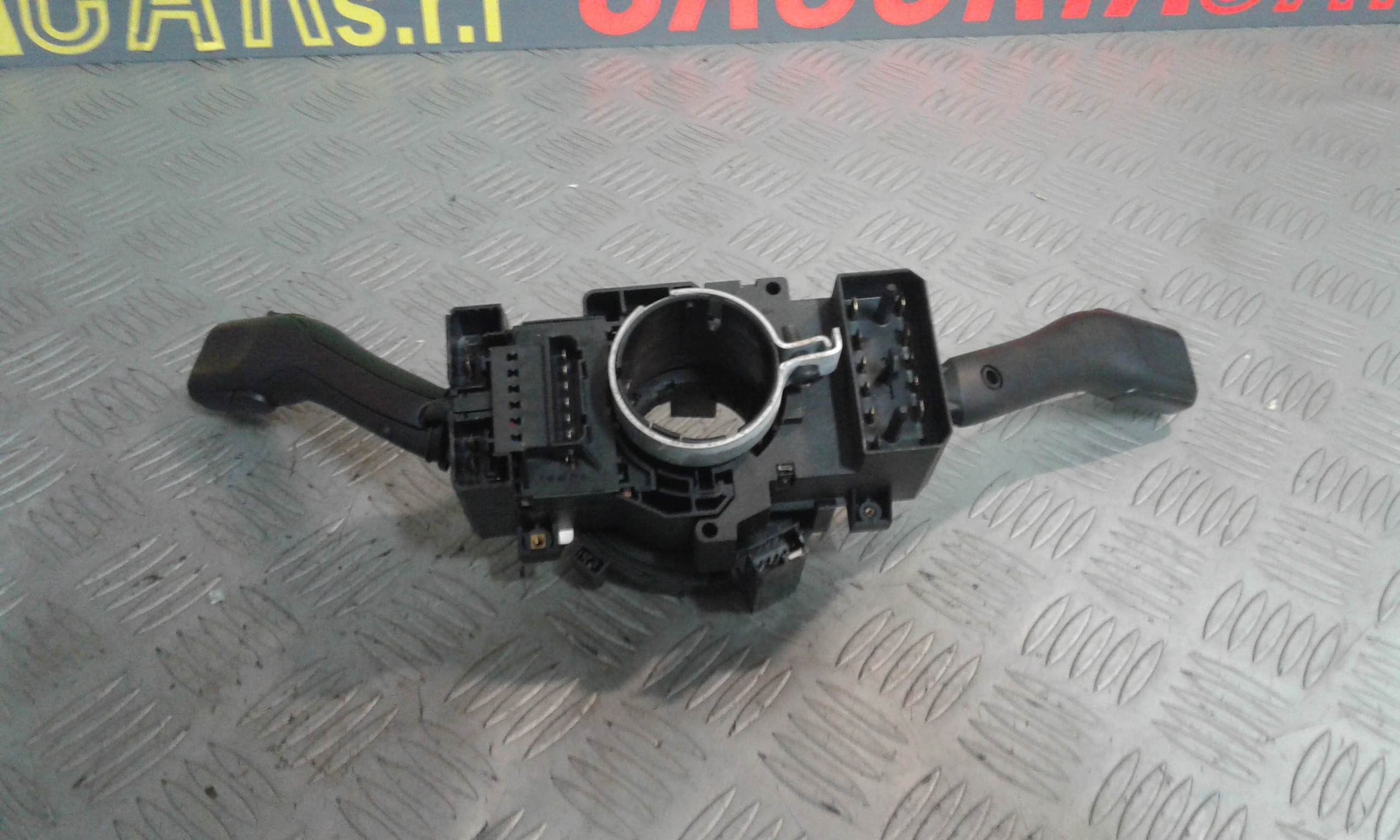 Devioluci VOLKSWAGEN Bora Berlina