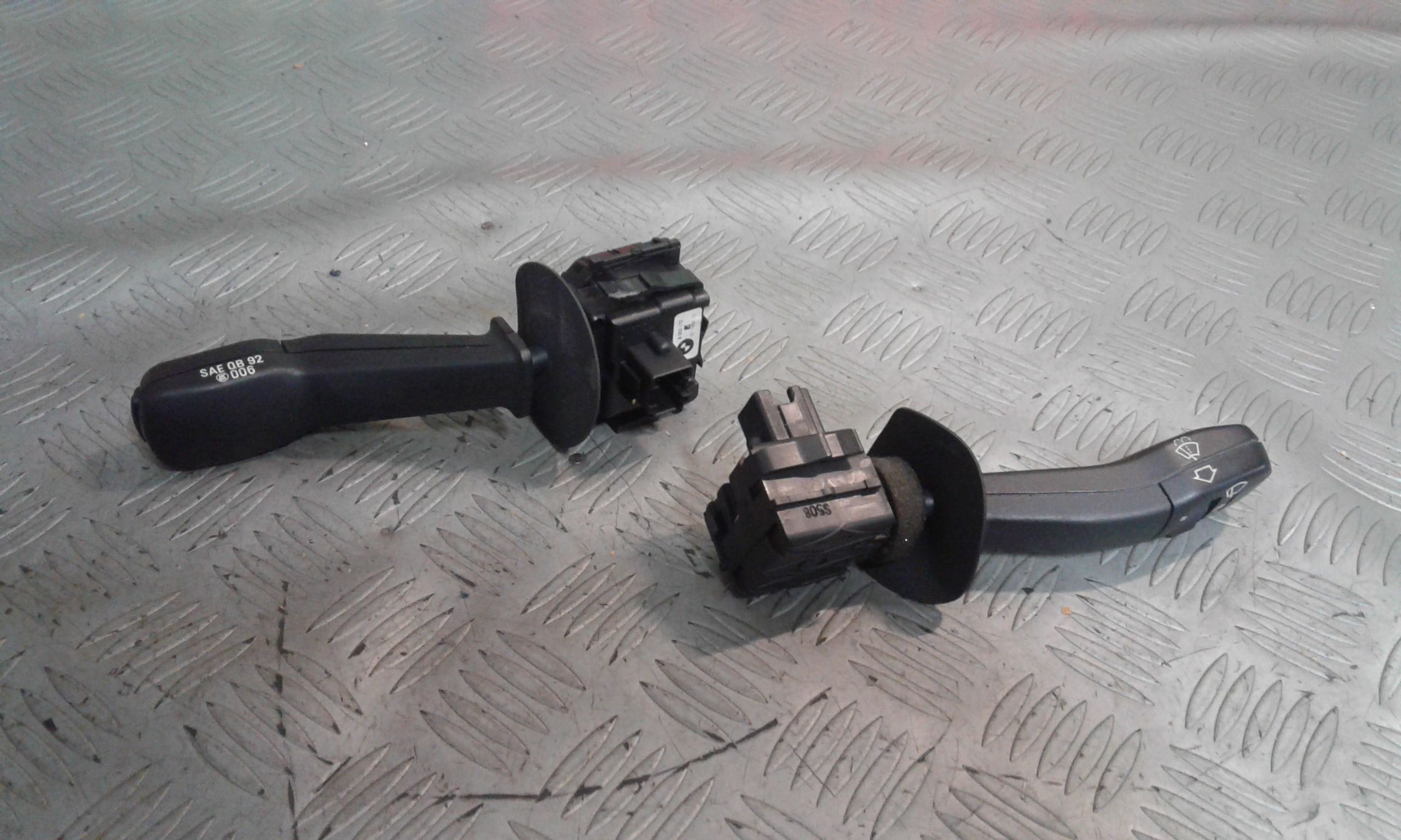 Devioluci BMW Serie 5 E39 Berlina