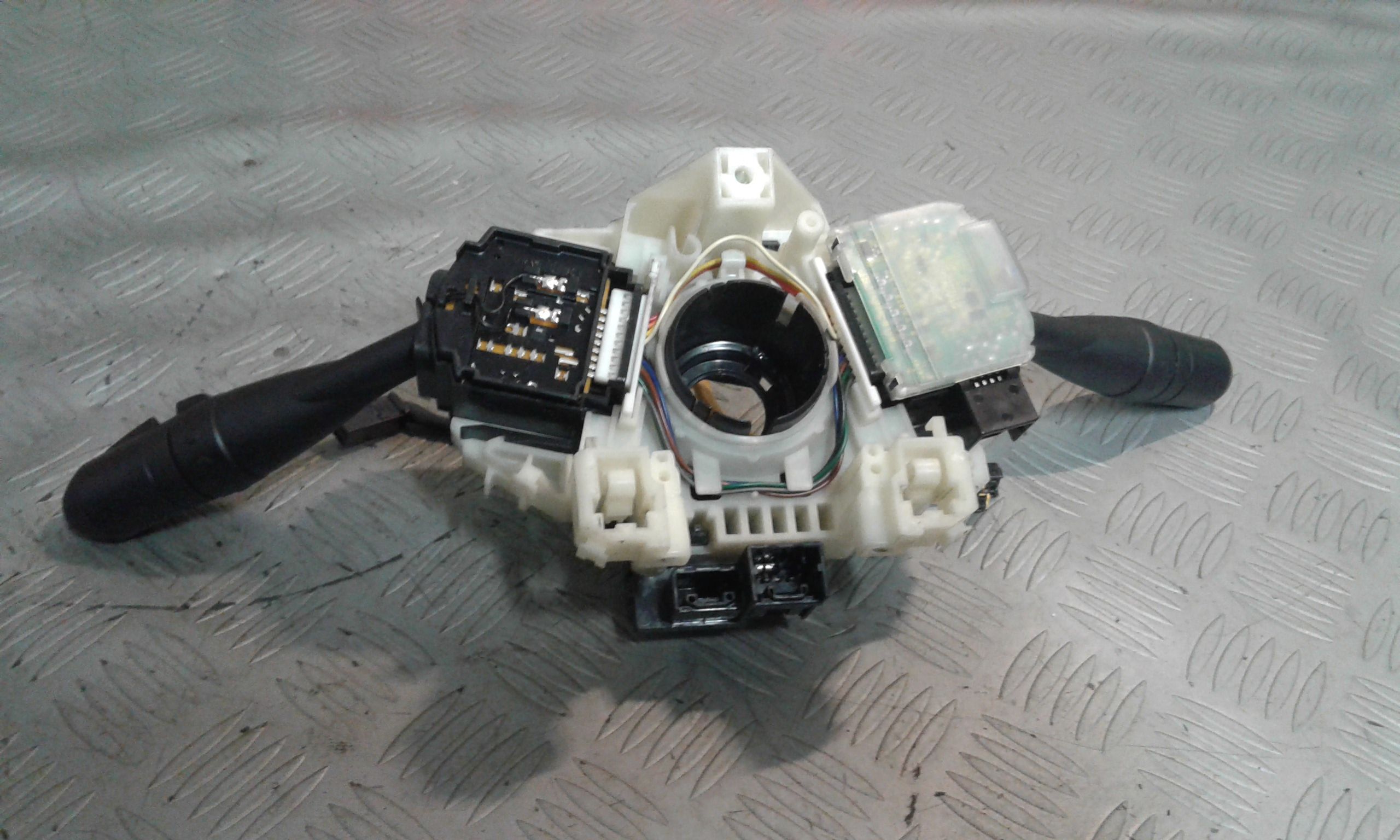 Devioluci MITSUBISHI Colt Serie 3P