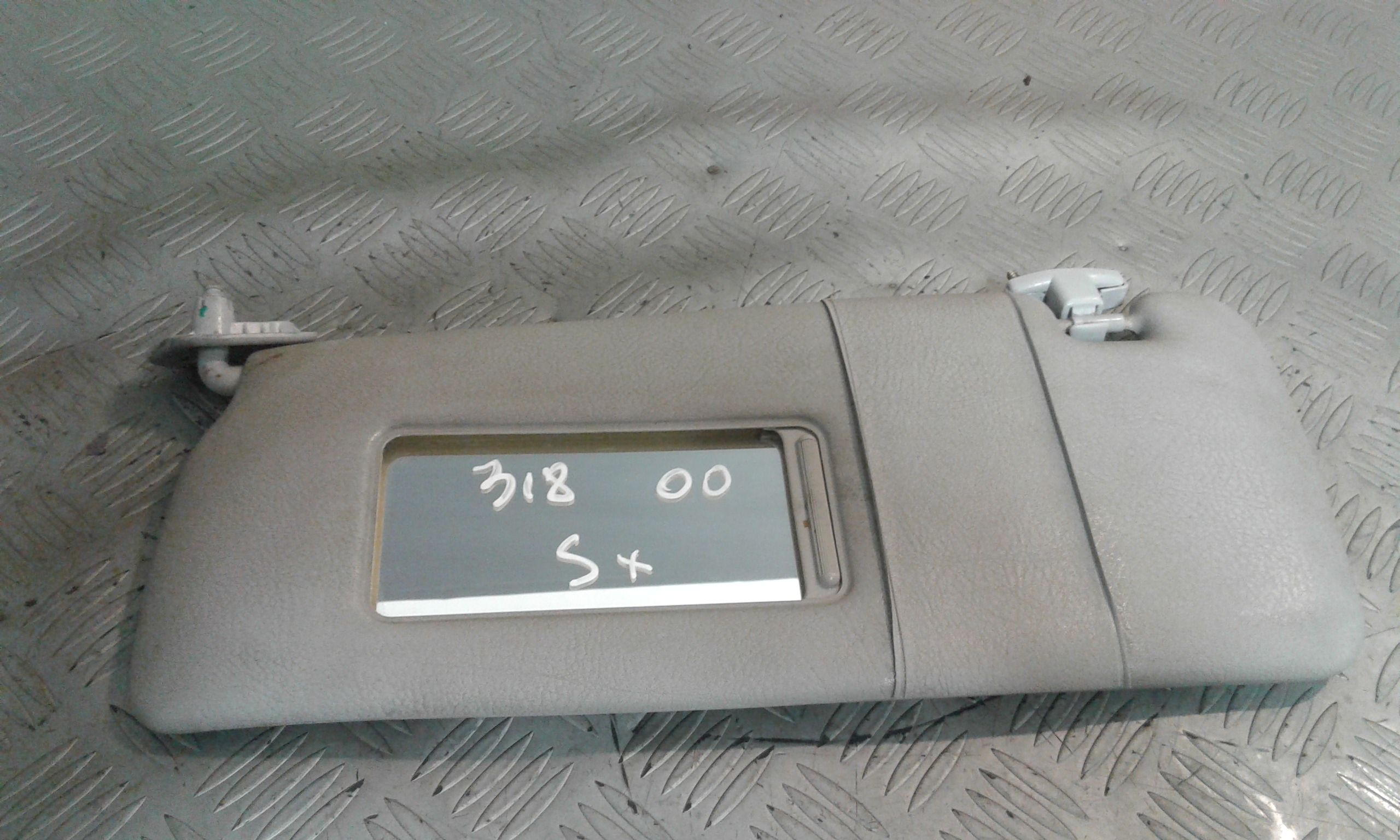 Parasole anteriore Lato Guida BMW Serie 3 E46 Berlina