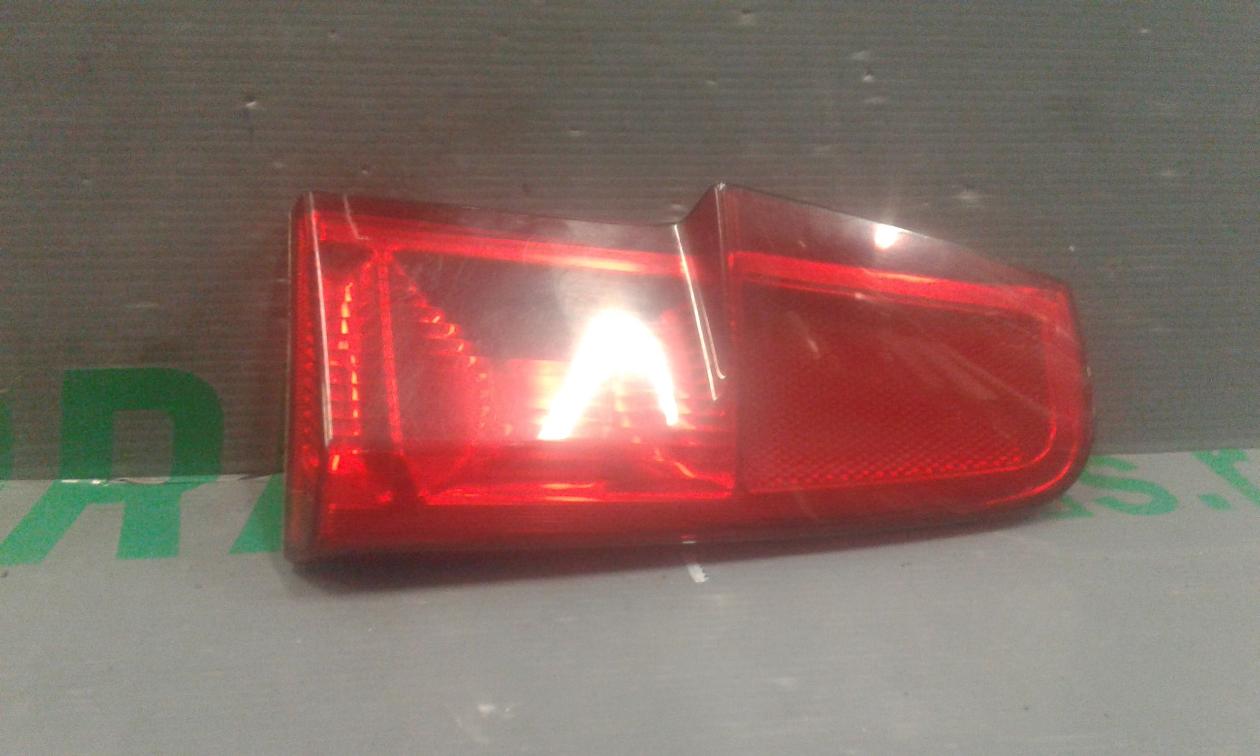 Stop Posteriore Destro Integrato nel Portello FIAT Punto Berlina 3P 3 Serie