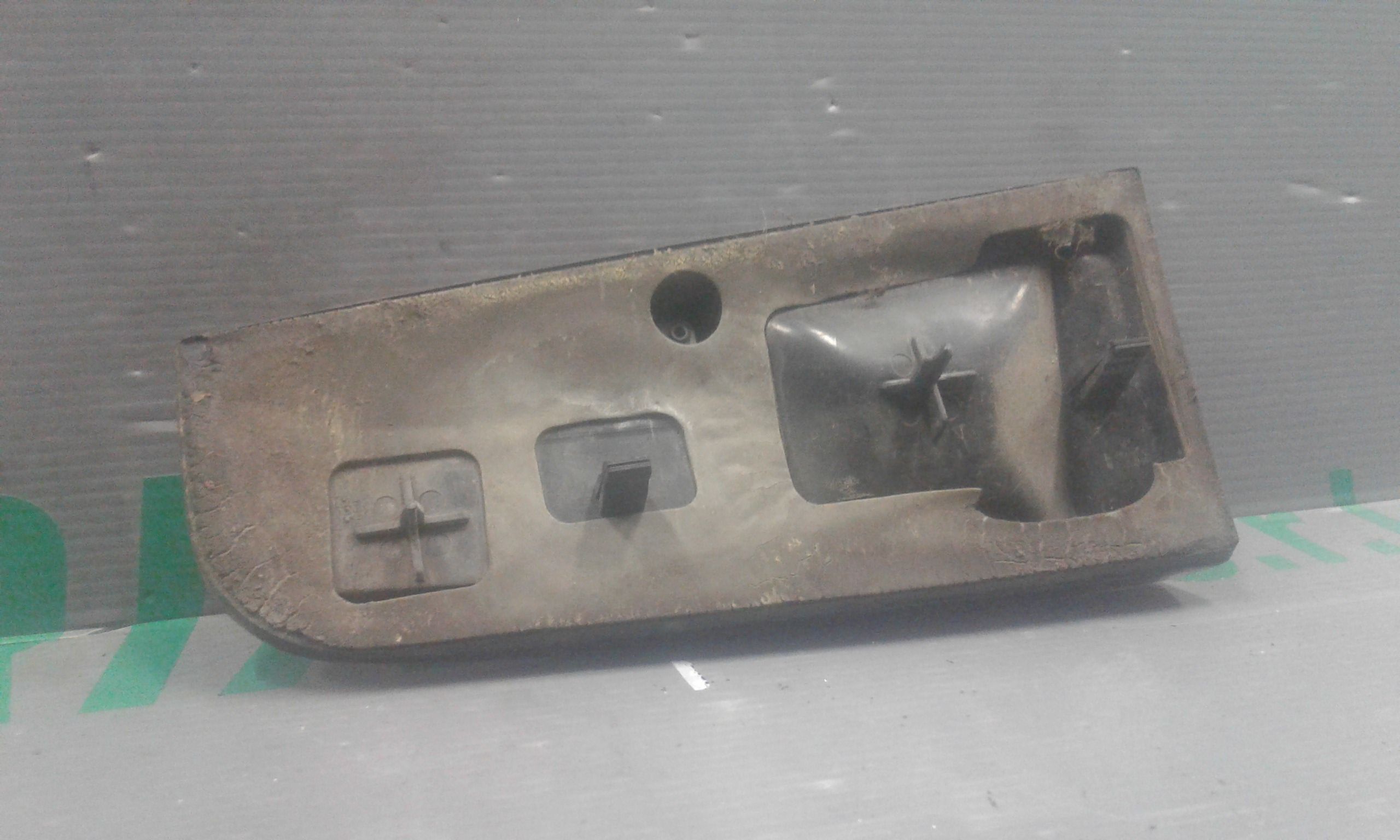 Stop Posteriore Destro Integrato nel Portello FIAT Punto Berlina 3P 3 Serie