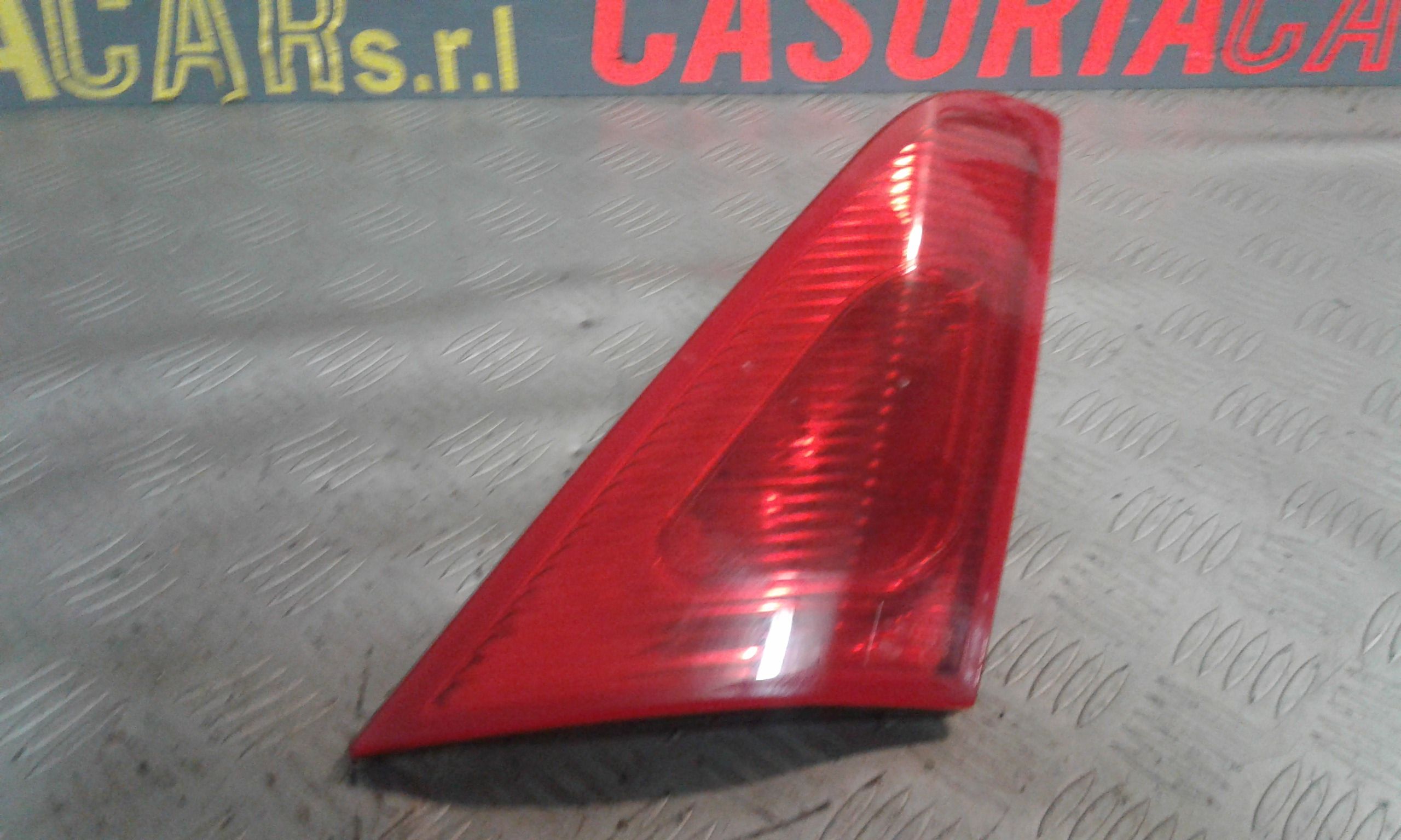 Stop Posteriore Destro Integrato nel Portello MITSUBISHI Colt Serie 3P