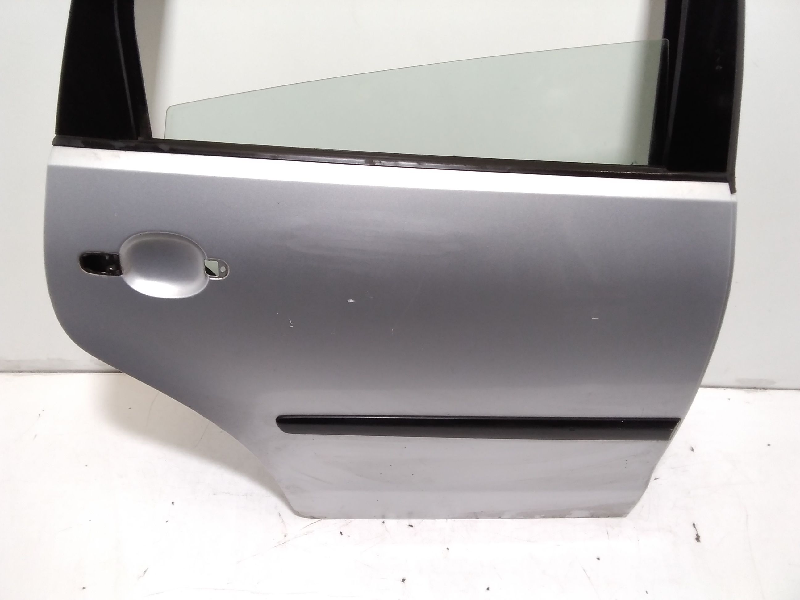 Portiera Posteriore Destra VOLKSWAGEN Polo 4 Serie