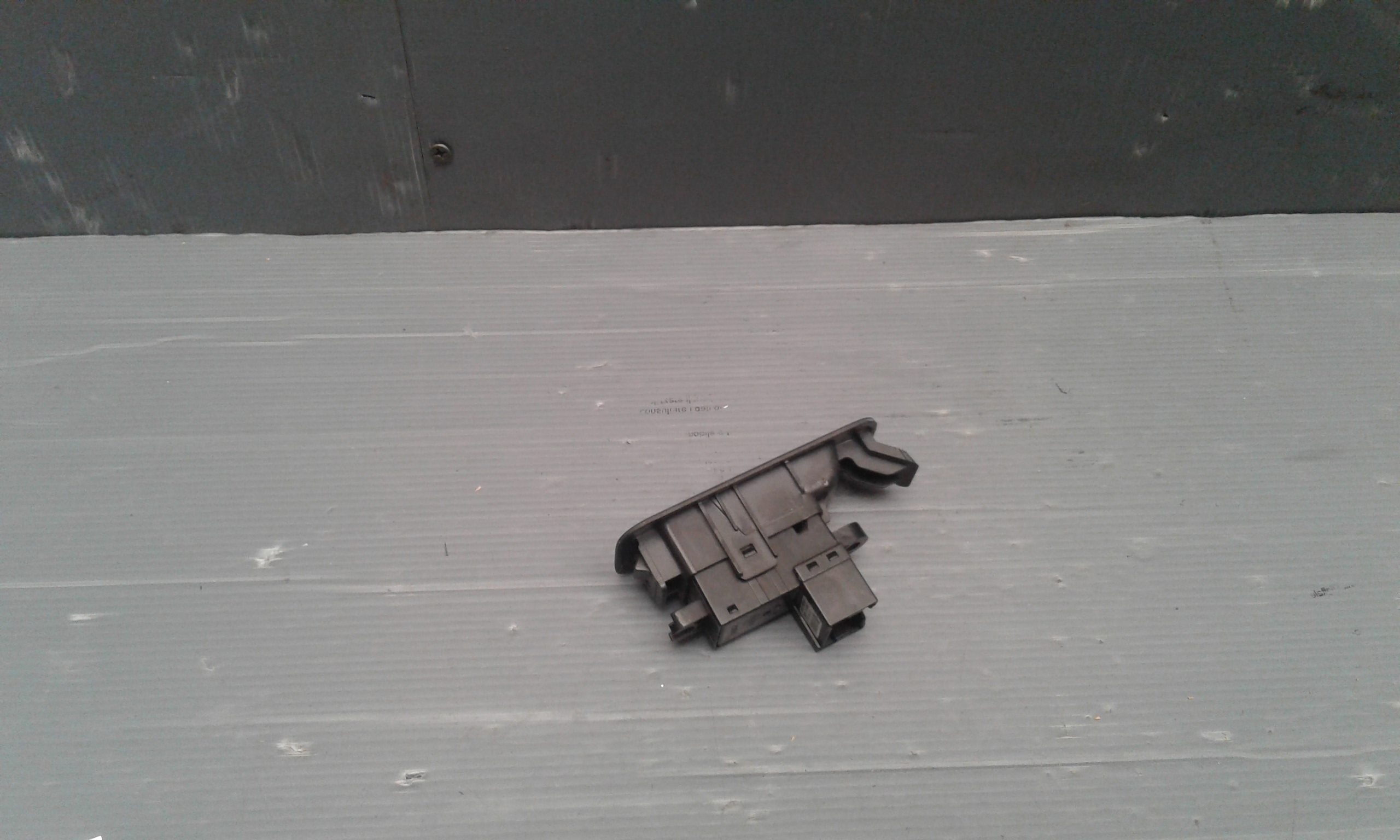 Pulsantiera Anteriore Destra Passeggero NISSAN Primera S. Wagon 3 Serie